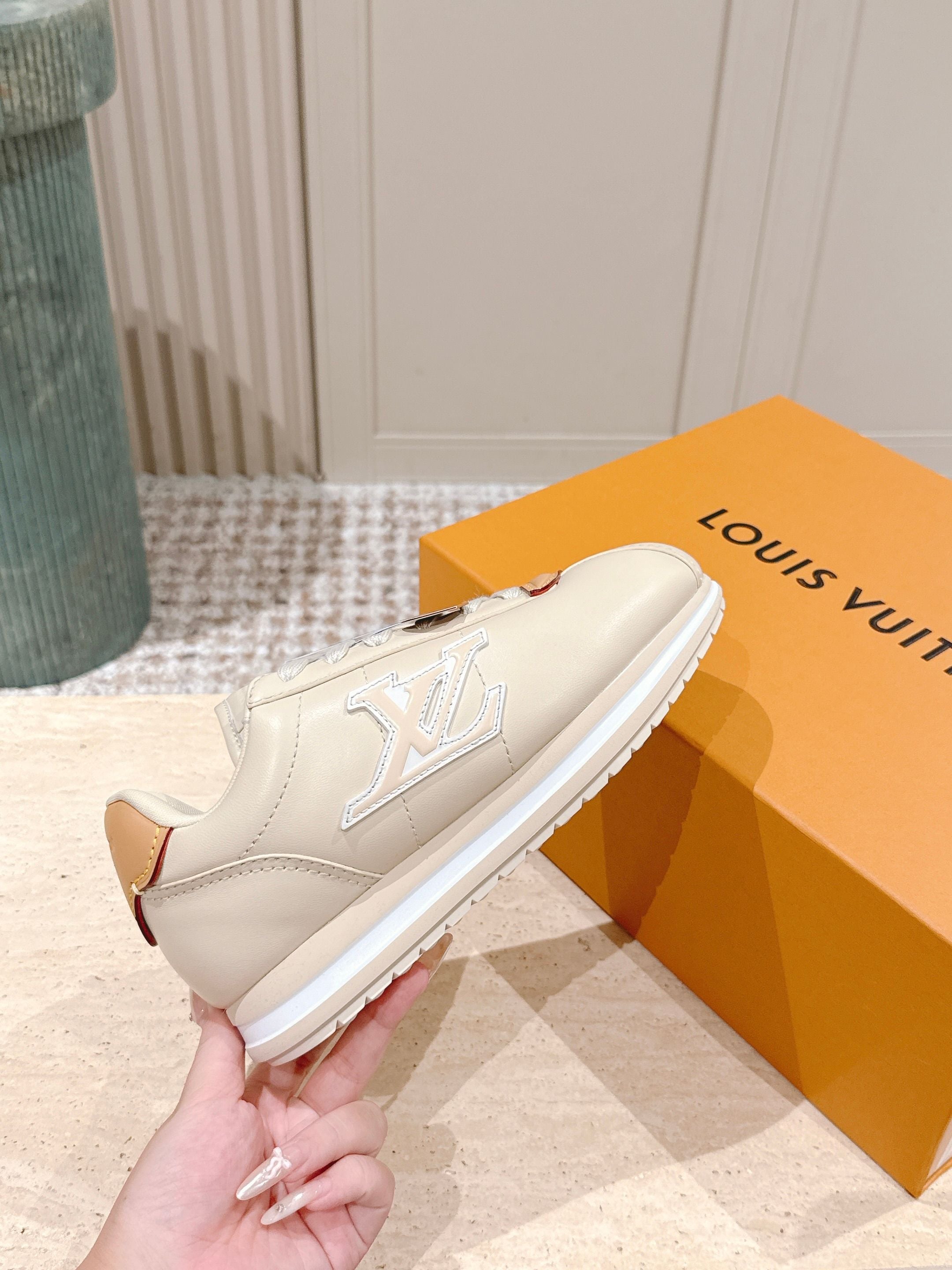 LV 25 Buttersoft Sneakers Cream Calfskin 576991