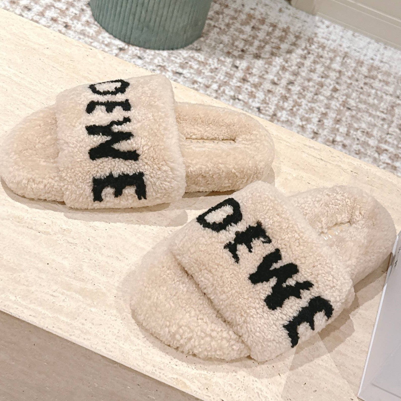 Loewe 2025 Fur Slipper Beige Black Wool 556015