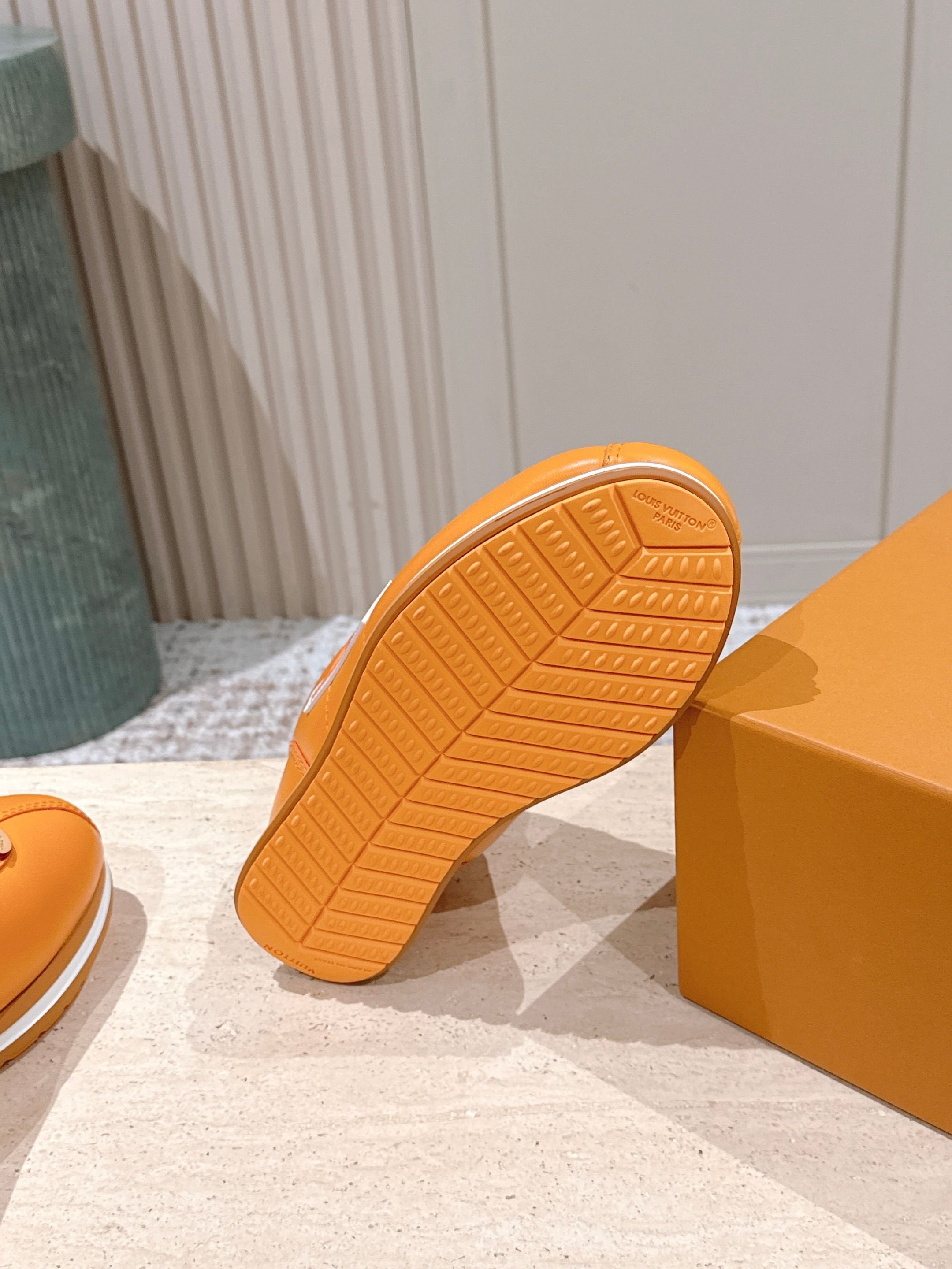 LV 25 Buttersoft Sneakers Orange Calfskin 576994