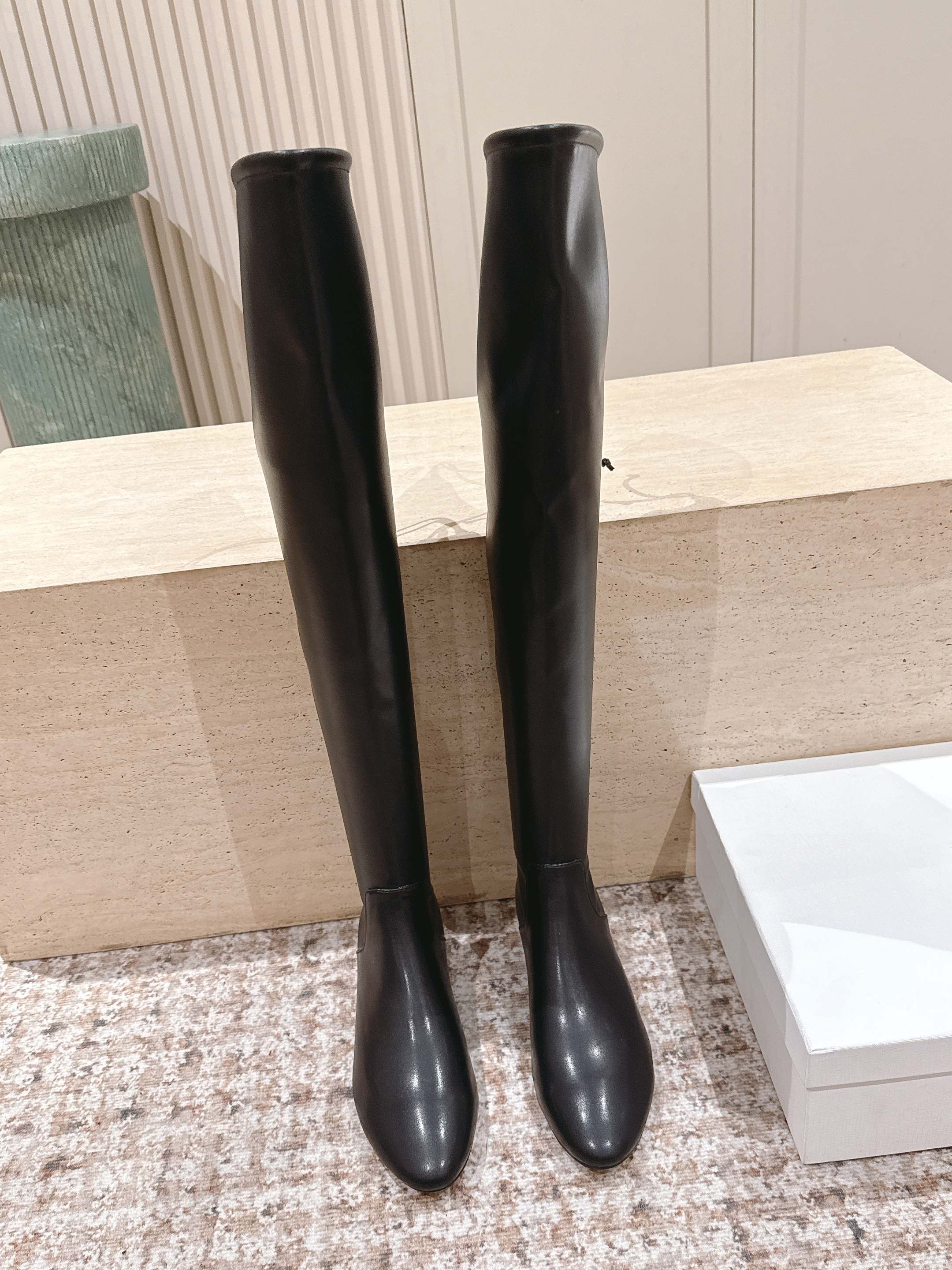 The Row 2025 Over-the-knee Boot Black Elastic PU Sheepskin 556129