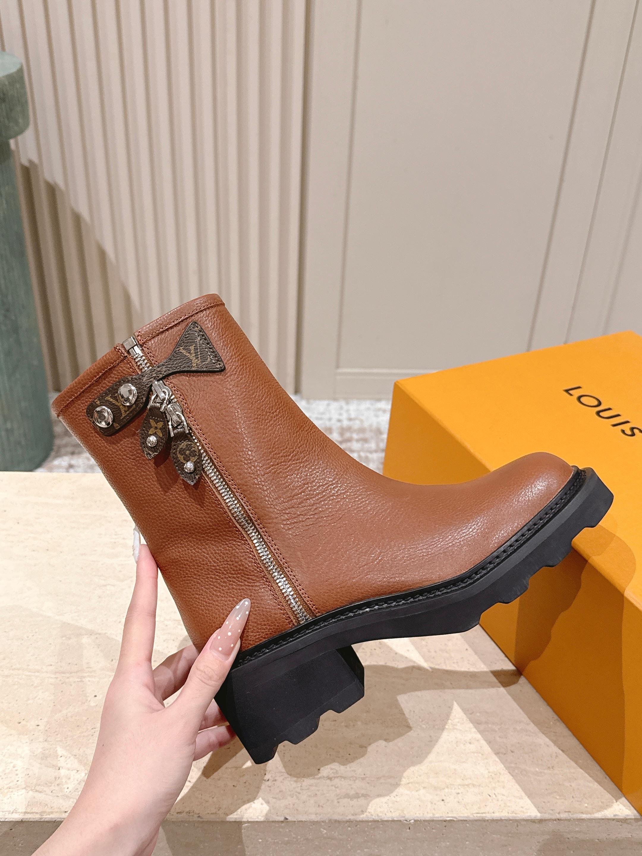 LV 25 Ankle Boots Tan Brown Cowhide 576917