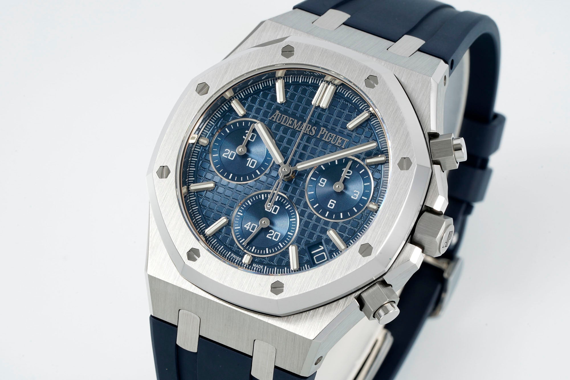 Audemars Piguet Royal Oak Chronograph 41mm Steel Case Blue Dial Rubber Strap
