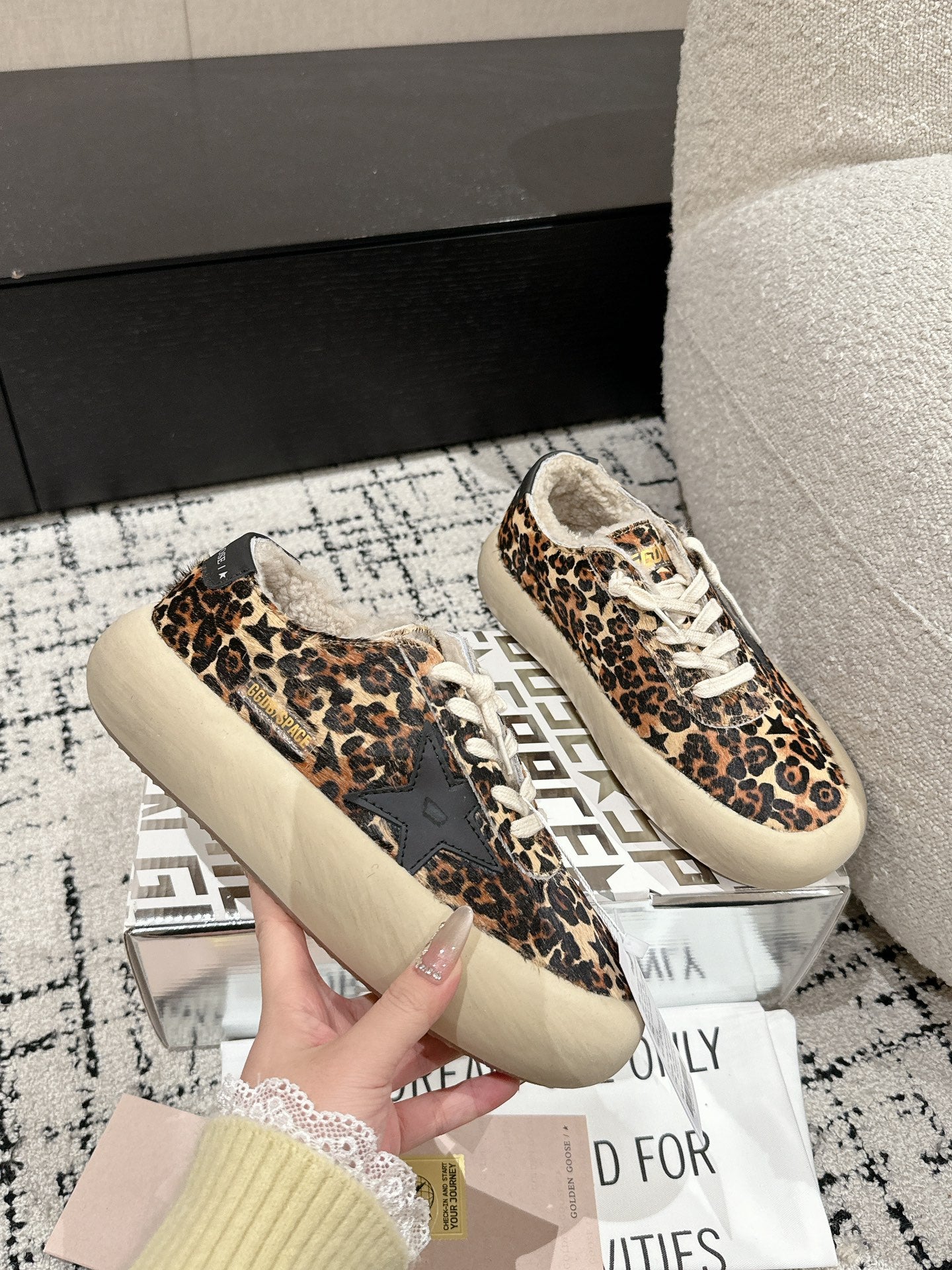 Golden Goose 2025 Space-Star Sabot Sneaker Leopard Beige Wool 141173
