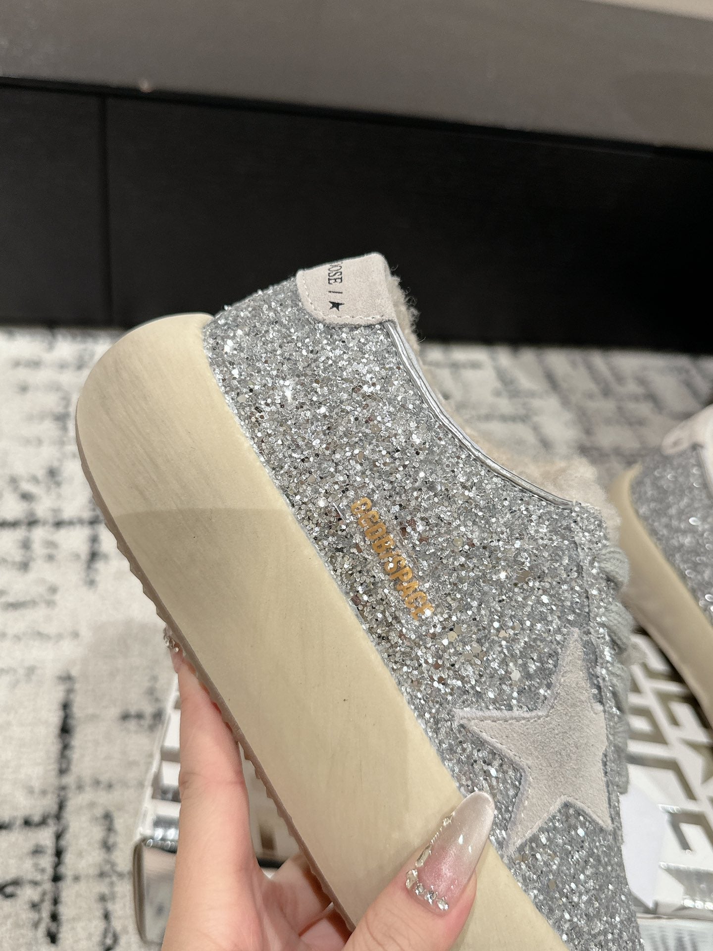 Golden Goose 2025 Space-Star Sabot Sneaker Silver Beige Glitter Wool 141174