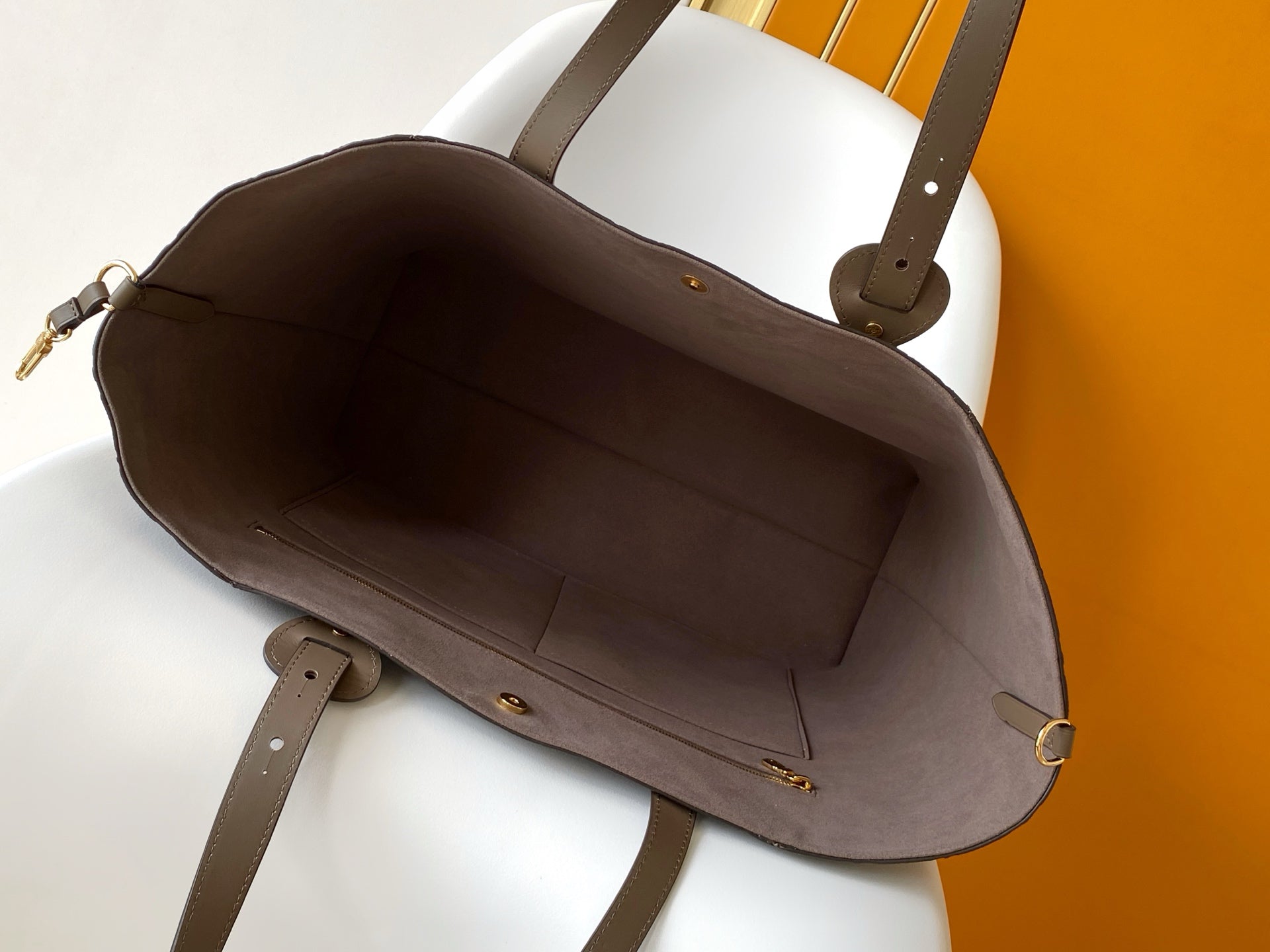 LV 2026 All In One MM Bag 56cm Smoke Monogram Empreinte Leather 281595