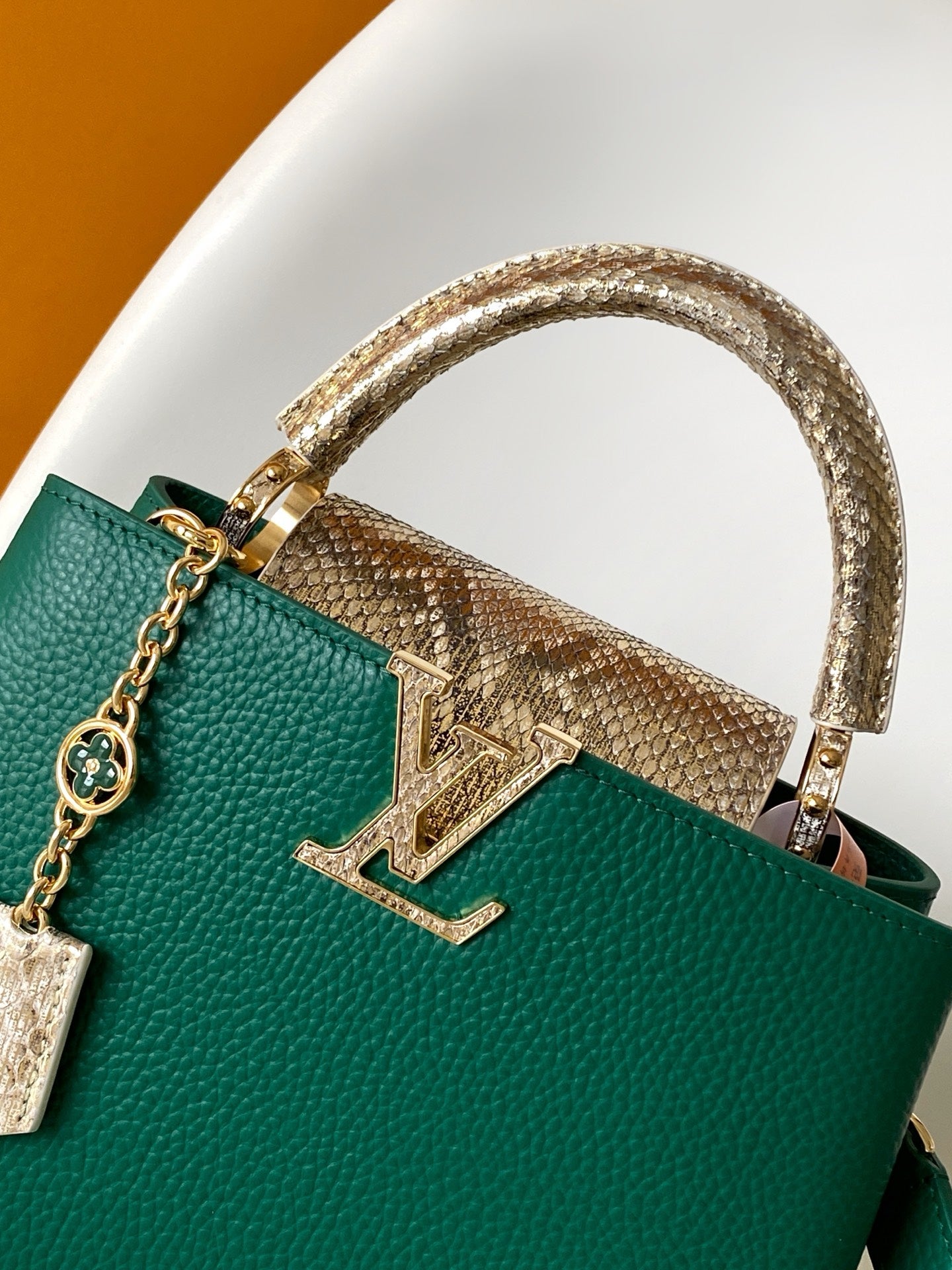 LV 2026 Capucines Bag Green Taurillon Cowhide Leather 281615