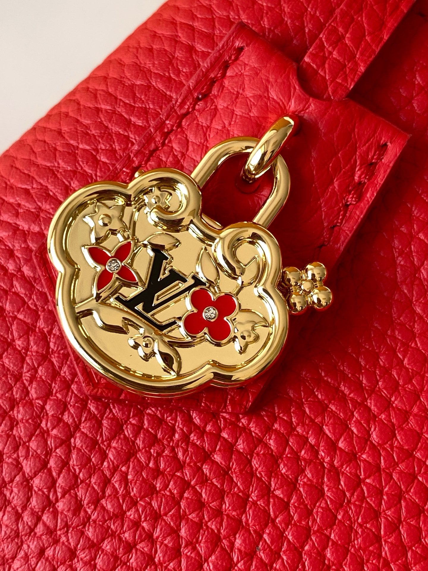 LV 2026 Capucines Bag 22cm Red Taurillon Cowhide Leather 281431