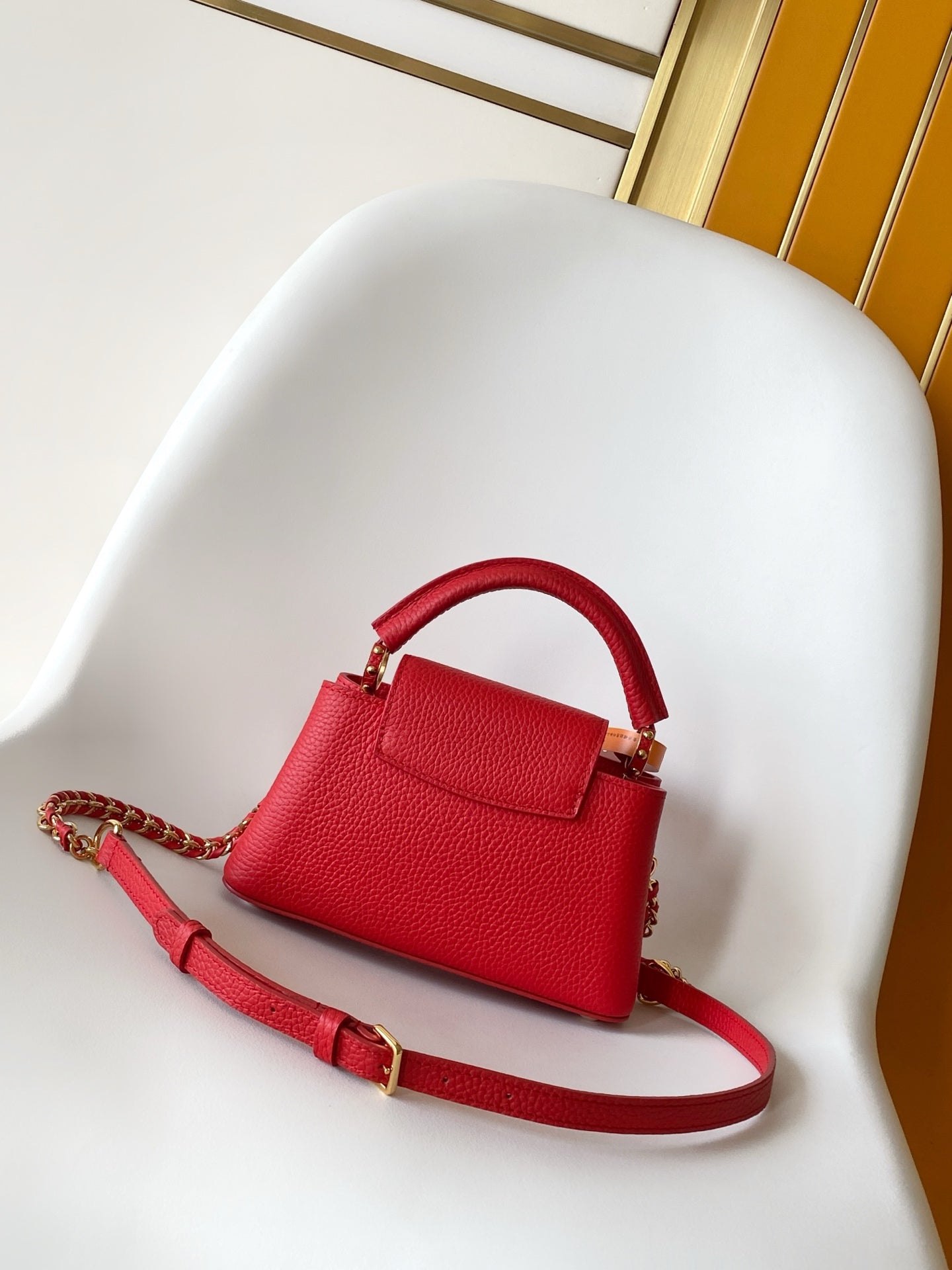 LV 2026 Capucines Bag 22cm Red Taurillon Cowhide Leather 281431