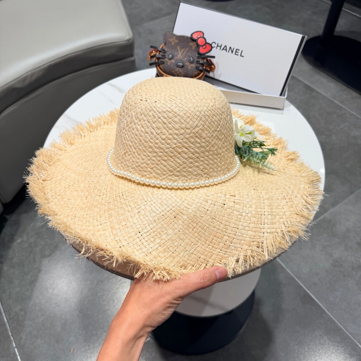 Chanel Flower Raffia Straw Wide-brimmed Hat 400708