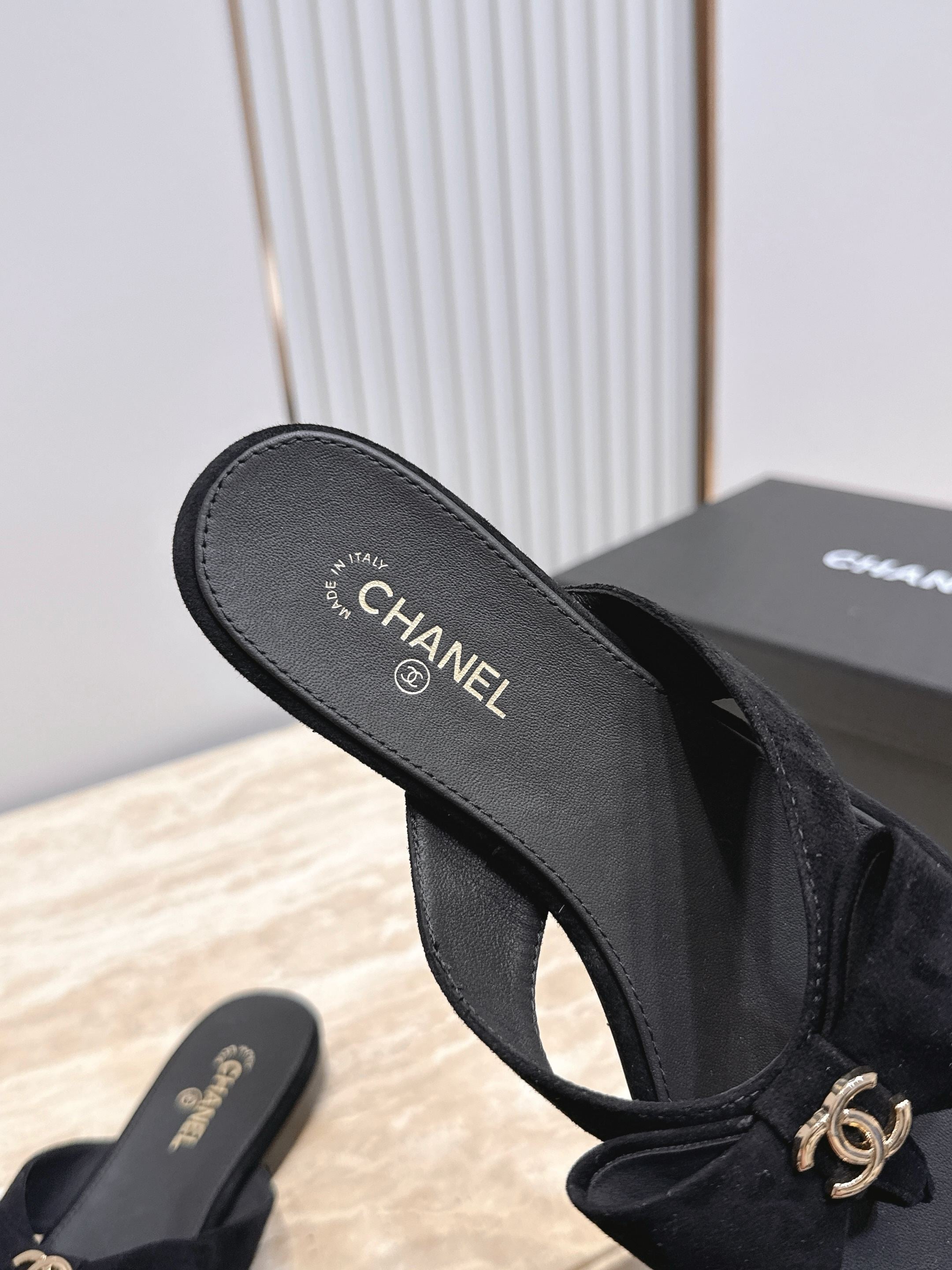 Channel 2026 Bow Thong Sandal 15mm Suede Calfskin 898999