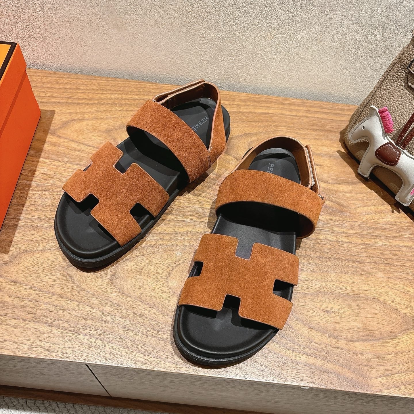 HM Men's 25 Genius Sandals Brown Suede 651347