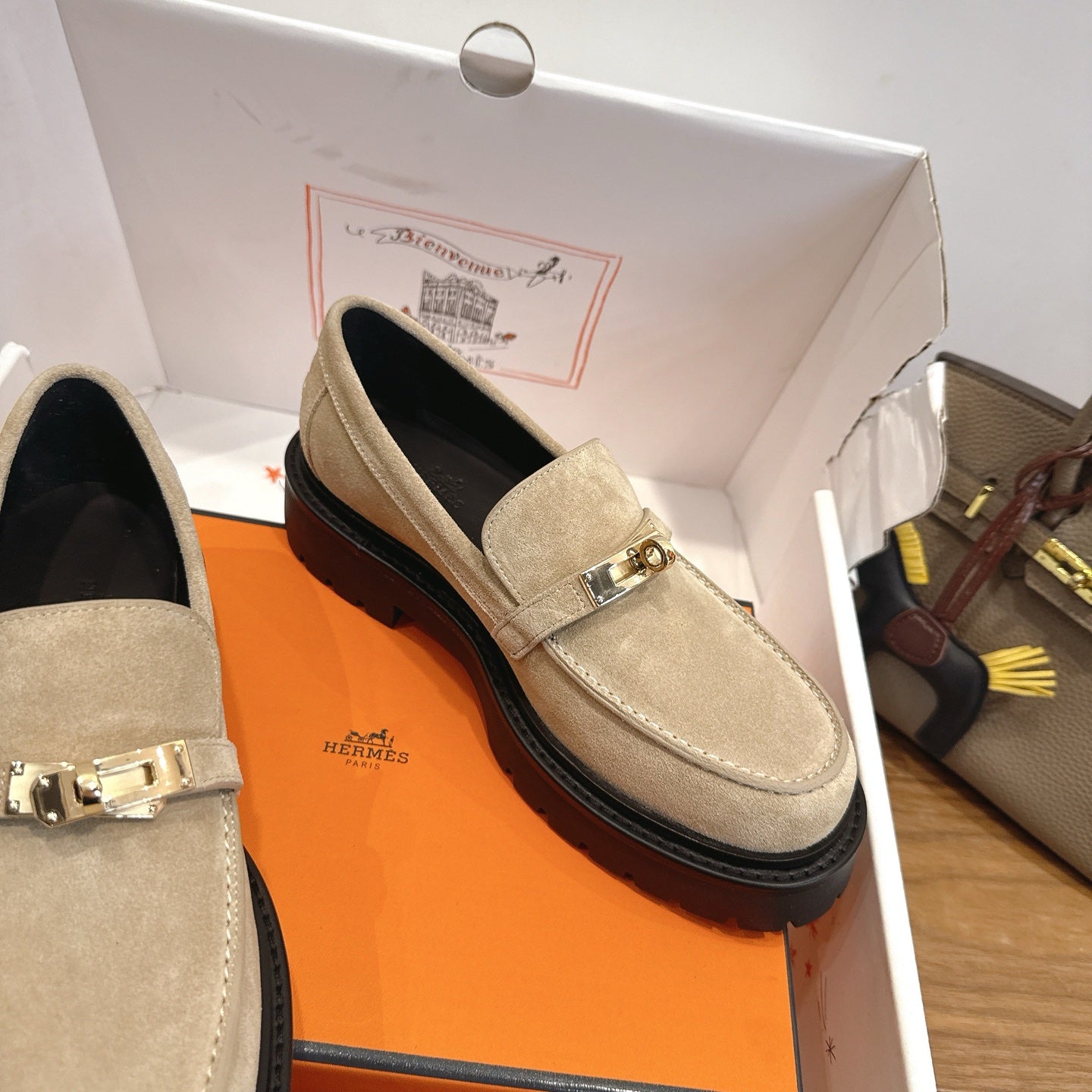 HM 26ss Loafers Beige Black Suede Calfskin 638440