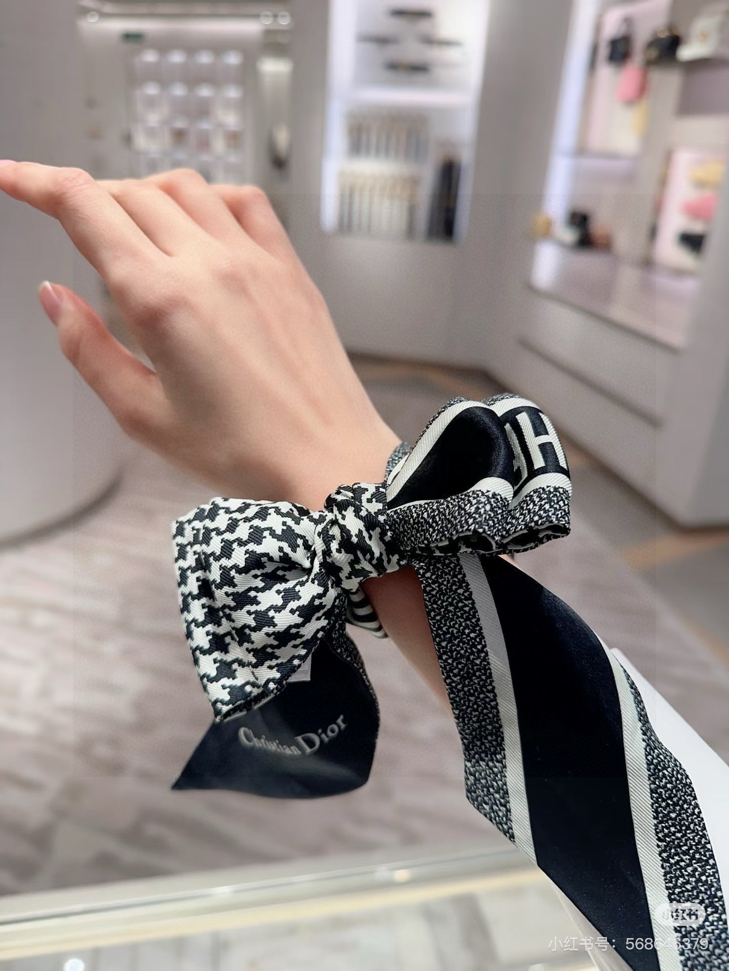 CD Twilly Mini Scarf 105cm Black Mulberry Silk 766722