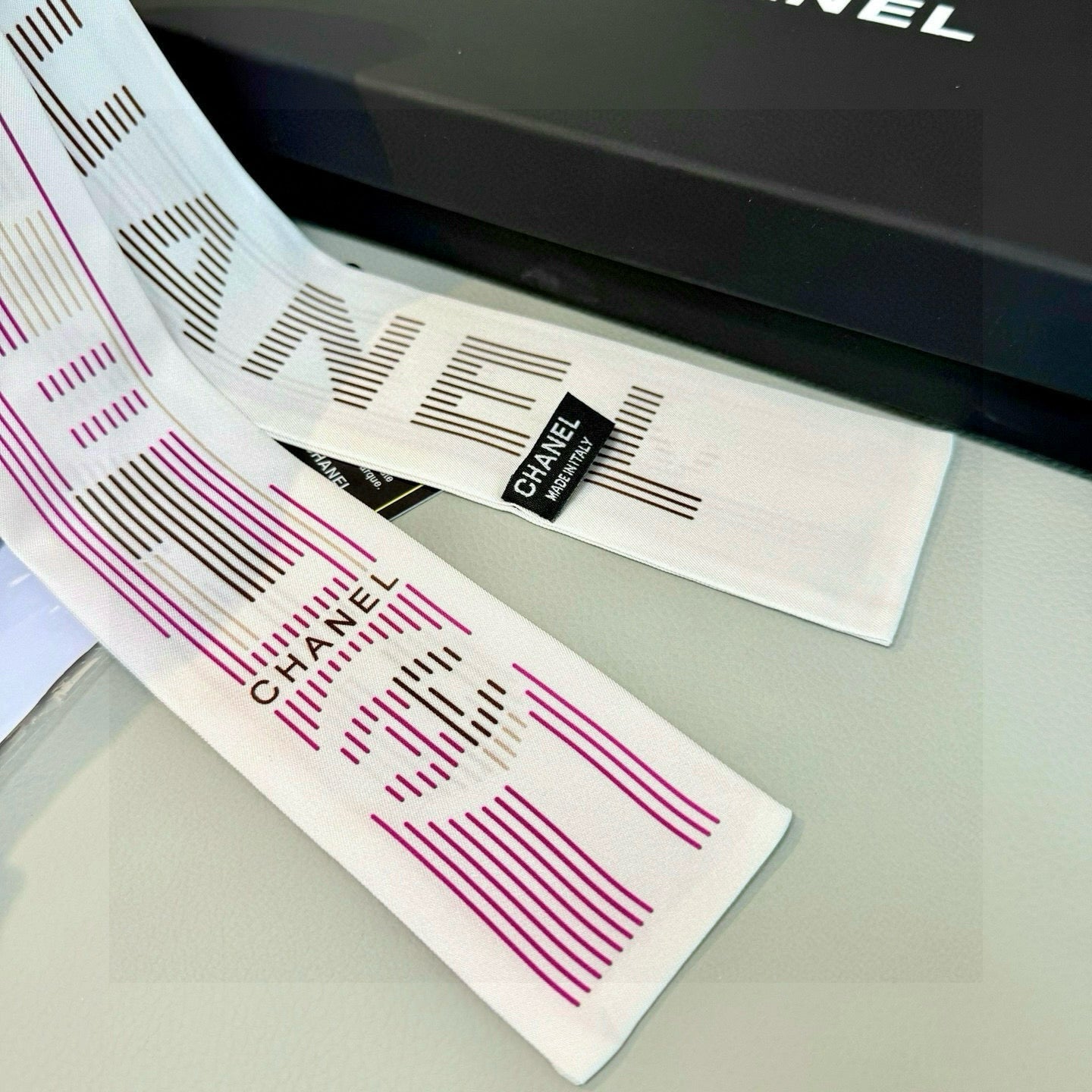 CC  Twilly Mini Scarf 120cm White Pink Mulberry Silk 924596