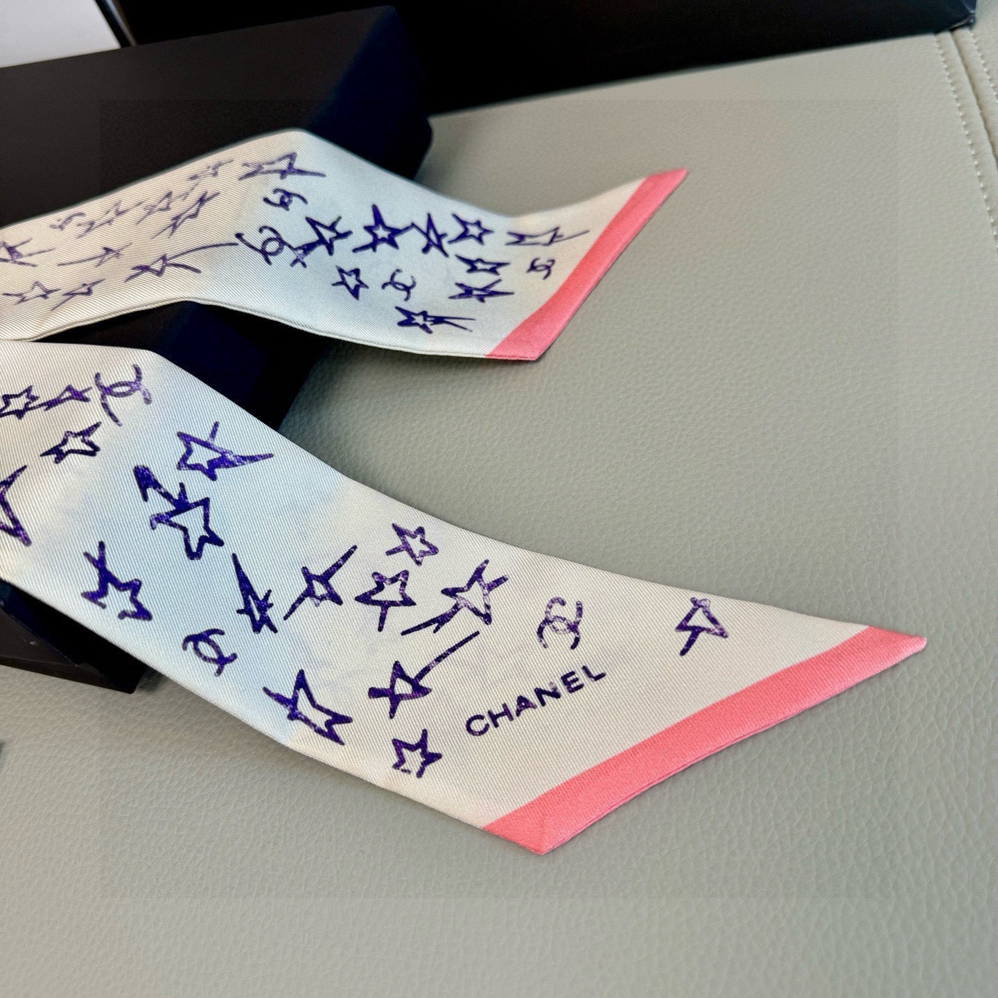 CC  Twilly Mini Star 120cm White Blue Mulberry Silk 941930