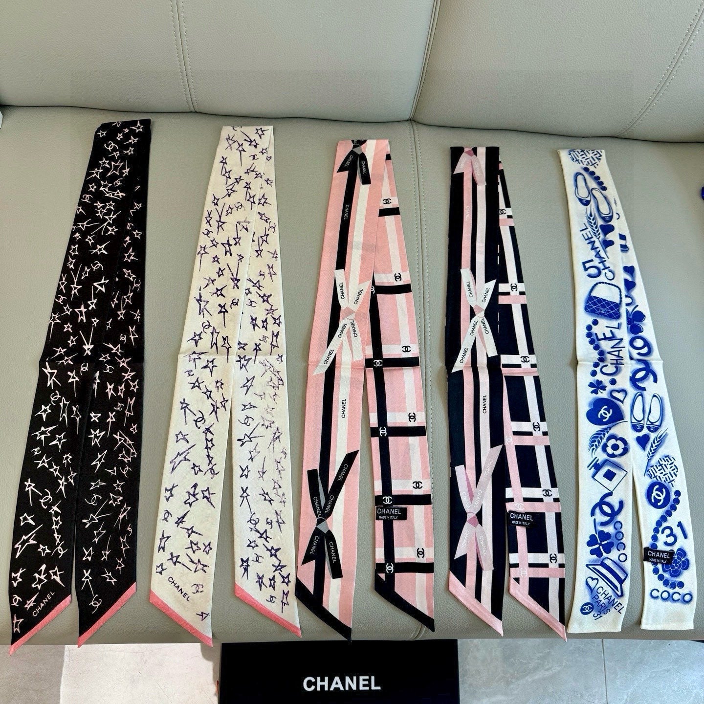 CC  Twilly Mini Star 120cm White Blue Mulberry Silk 941930