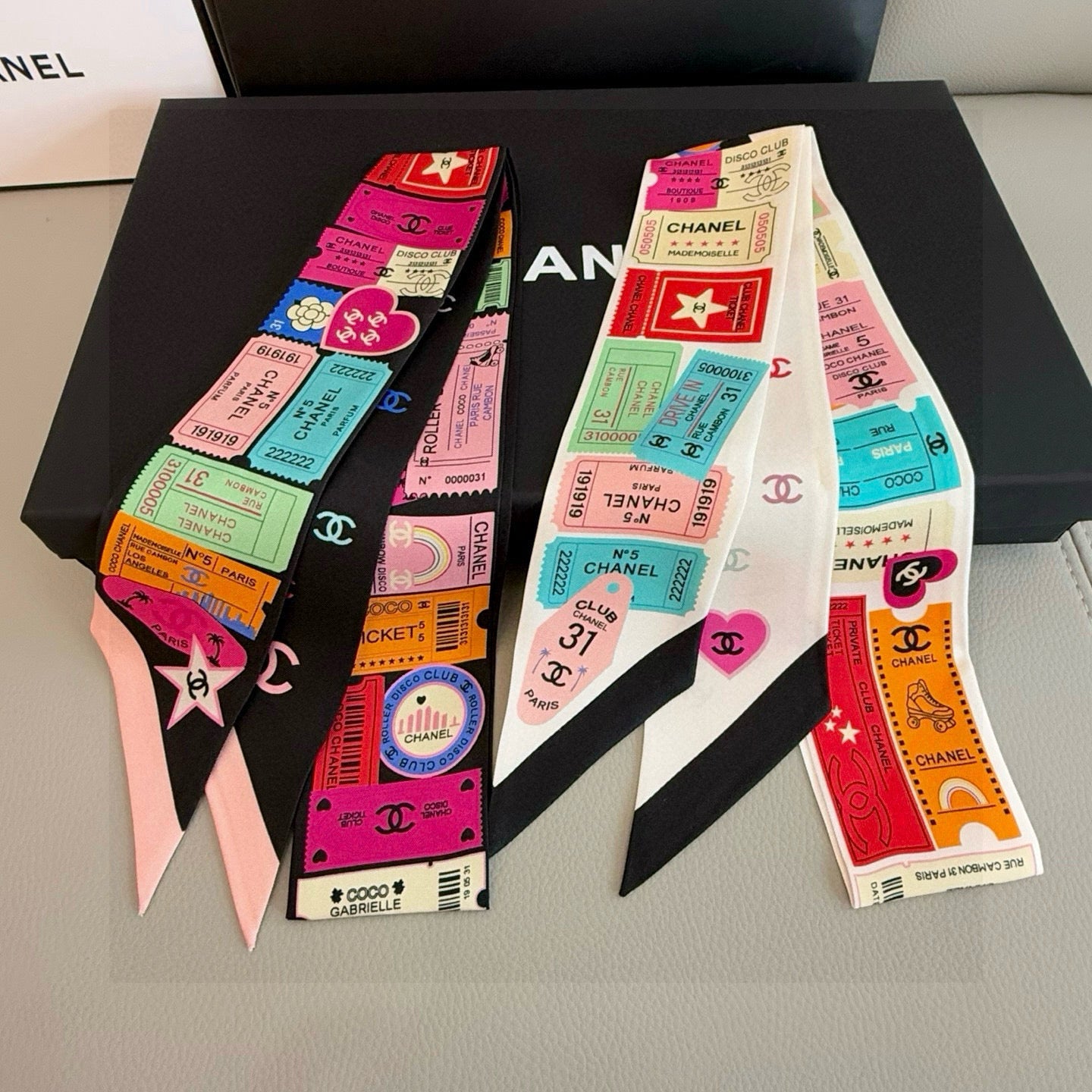 CC  Twilly Mini Star 120cm Multicolor Mulberry Silk 941932