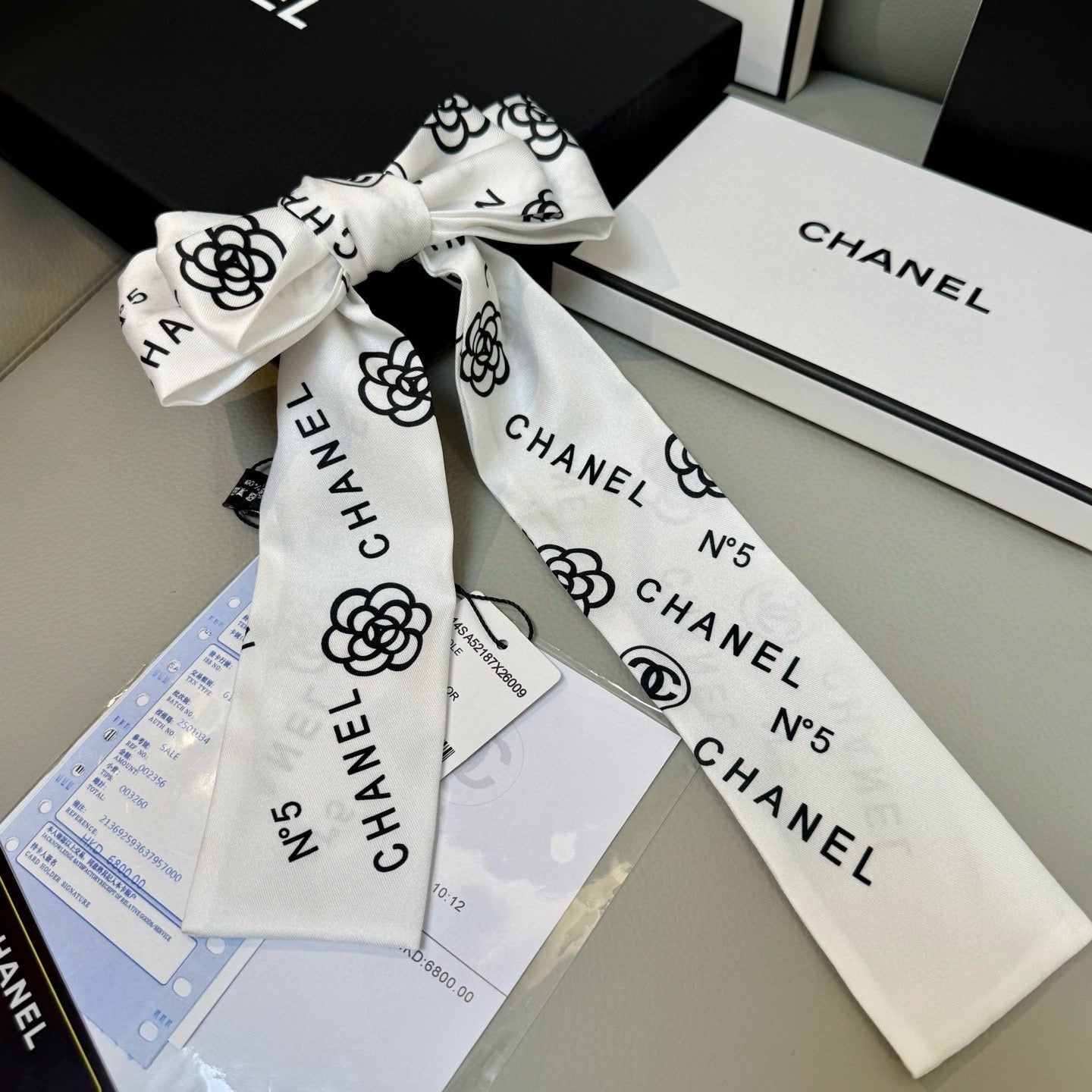 CC  Twilly Mini Star 120cm White Mulberry Silk 943394