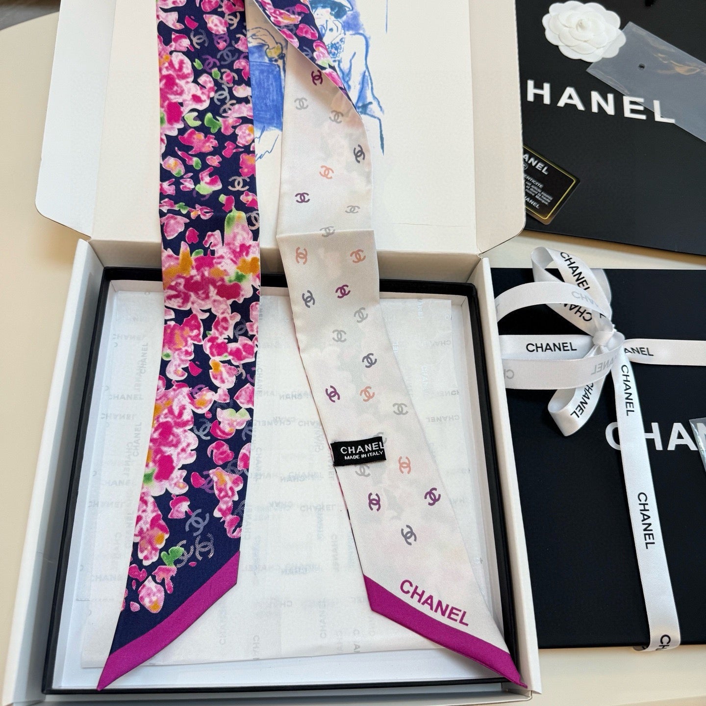 CC  Twilly Mini Star 120cm Purple Mulberry Silk 943526