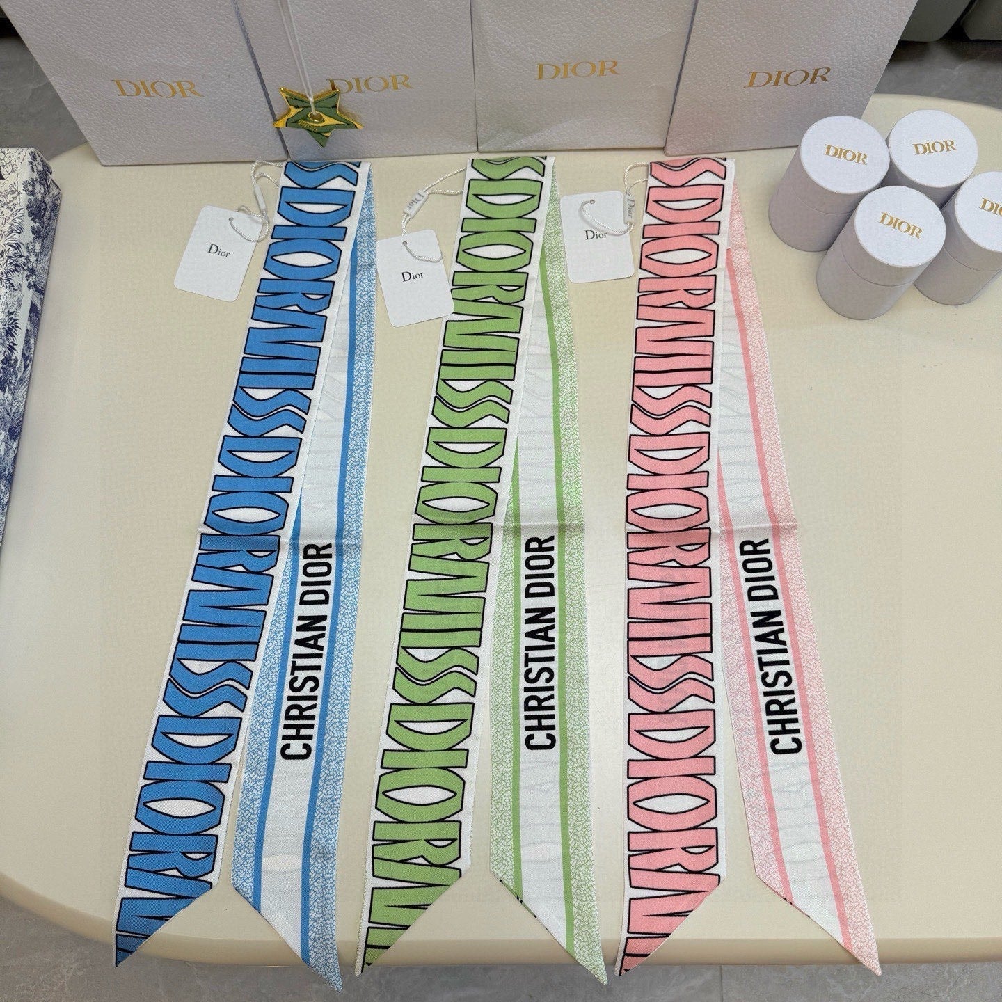 CD Twilly Mini Scarf 105cm Green Mulberry Silk 957051