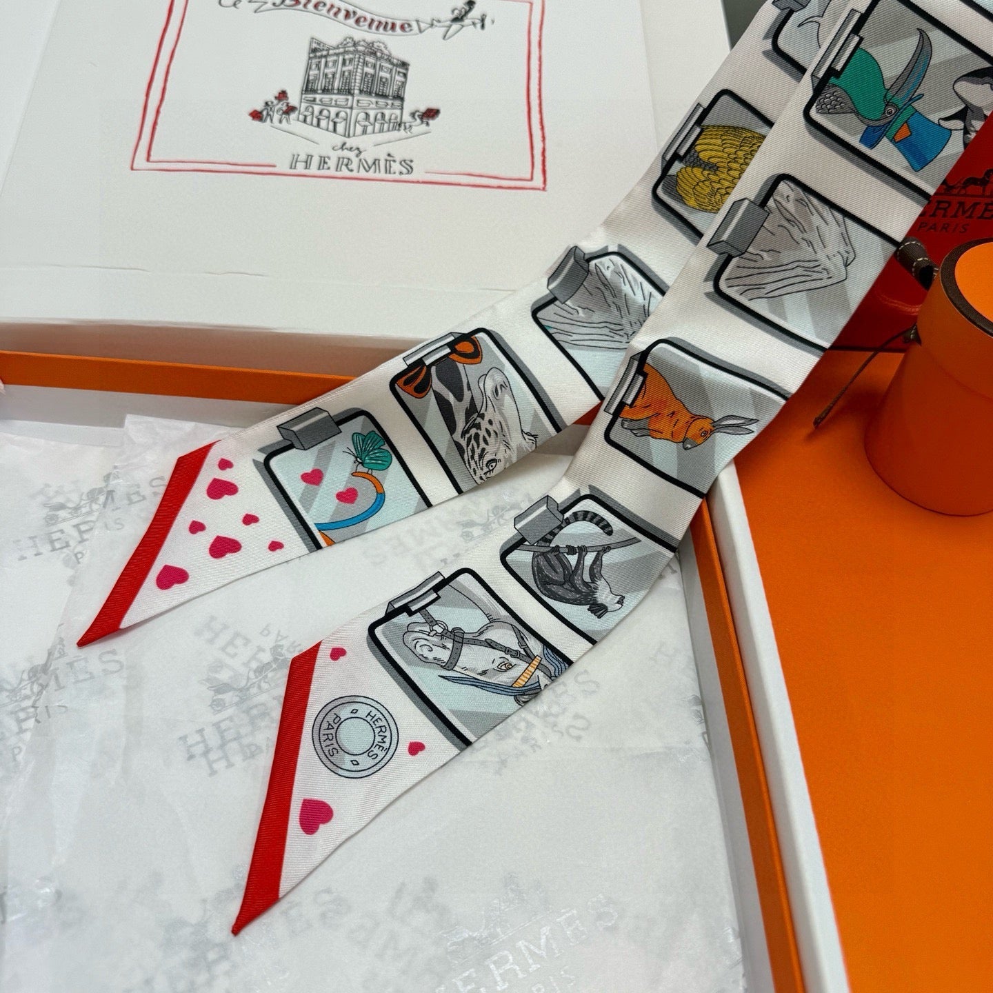 HM Twilly Mini Scarf 86CM White Colorful Mulberry Silk 957156