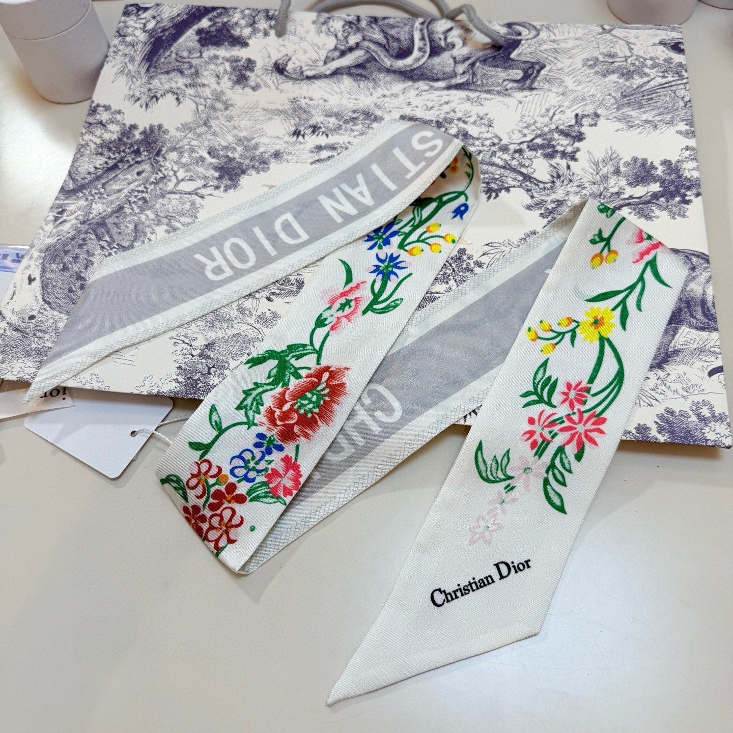 CD Twilly Mini Scarf 100cm White Colorful Mulberry Silk 958860