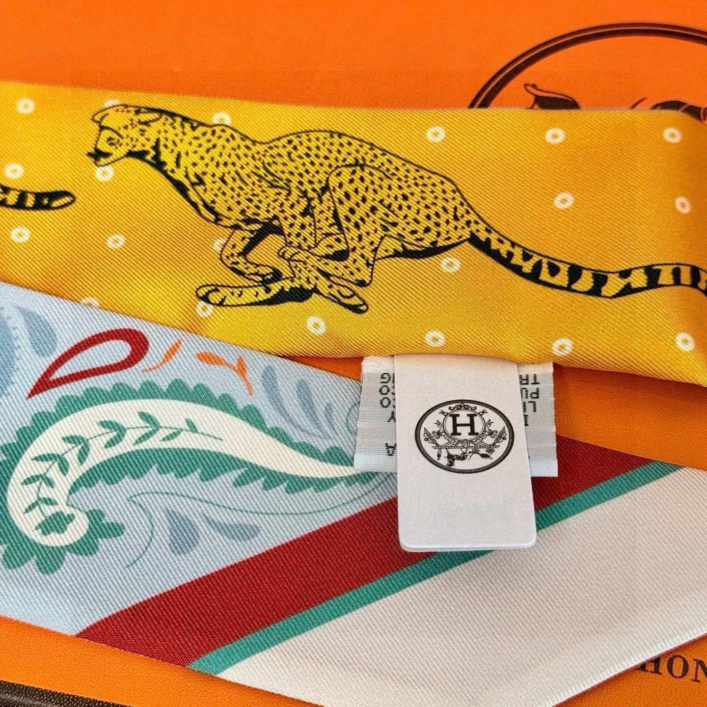 HM Twilly Mini Scarf 86CM Yellow Blue Mulberry Silk 965630