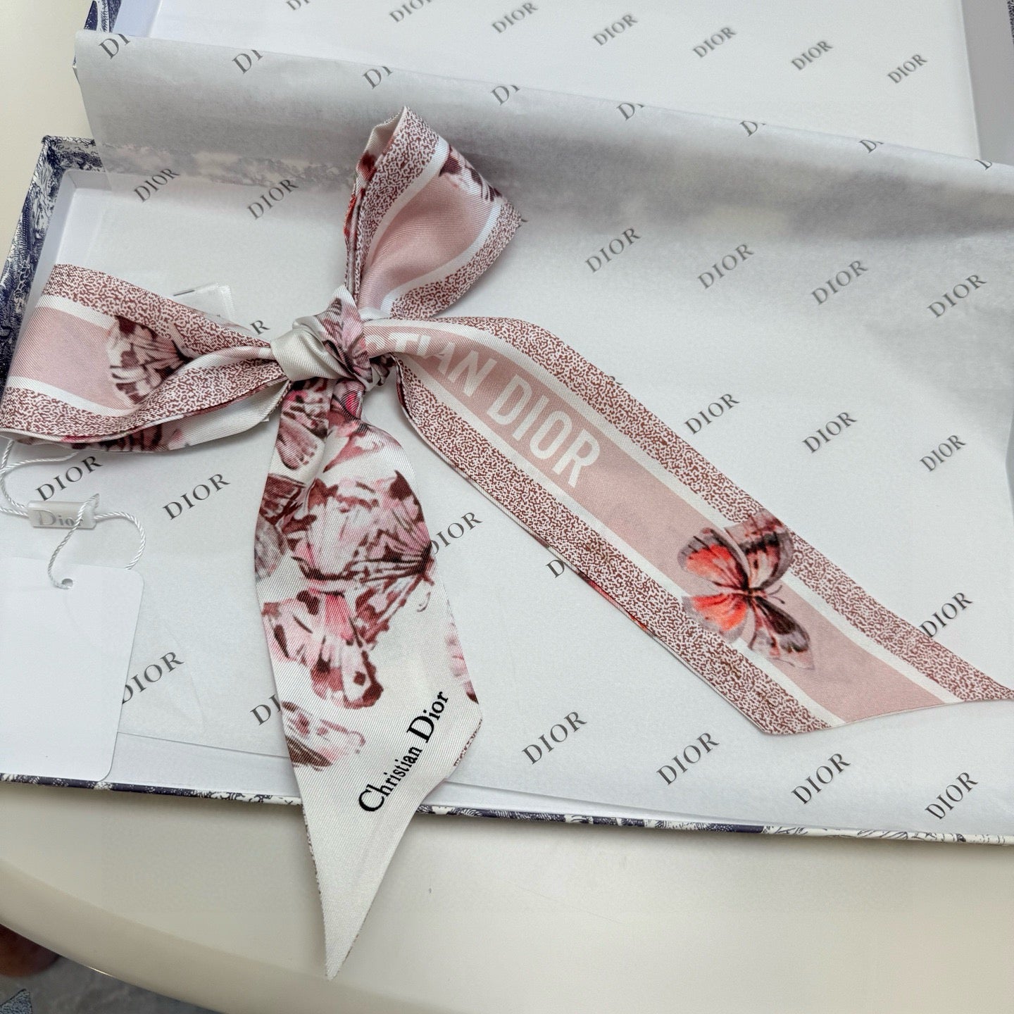 CD Twilly Mini Scarf 105cm Butterfly Light Pink Mulberry Silk 976488