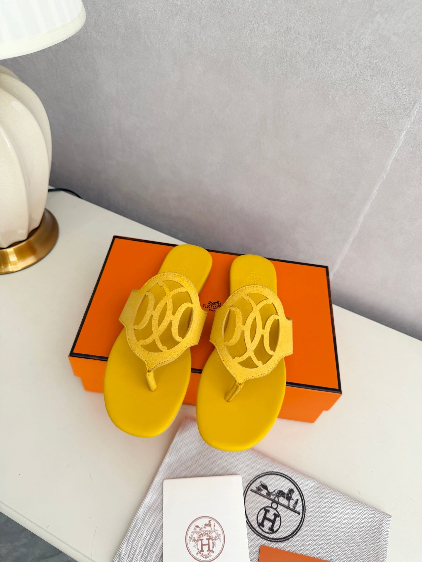 HM 26ss Pig-Nose Slipper Yellow Leather 605905