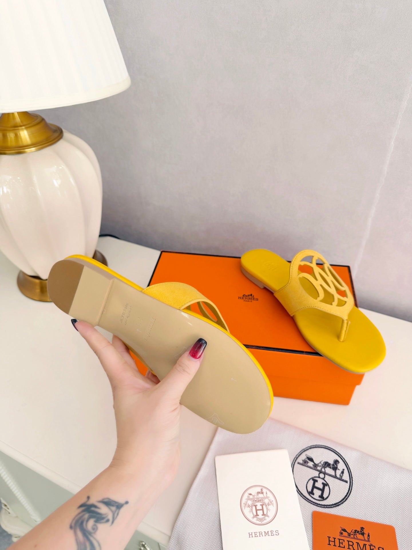 HM 26ss Pig-Nose Slipper Yellow Leather 605905