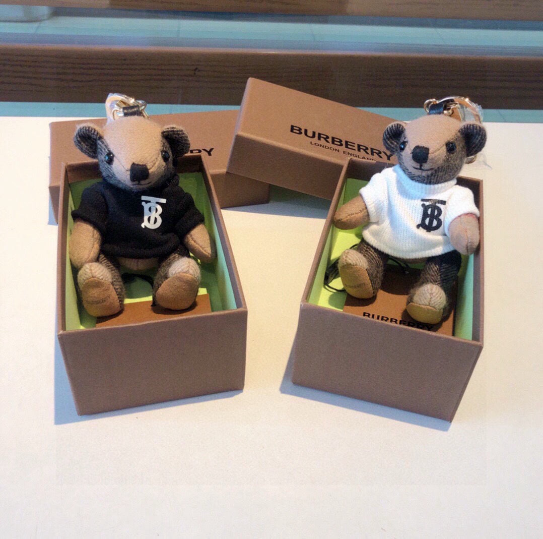 Burberry Thomas Bear T-shirt Charm 393880