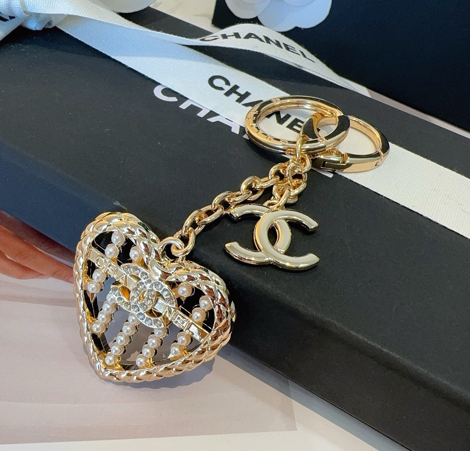Chanel Heart-shaped Charm 415593