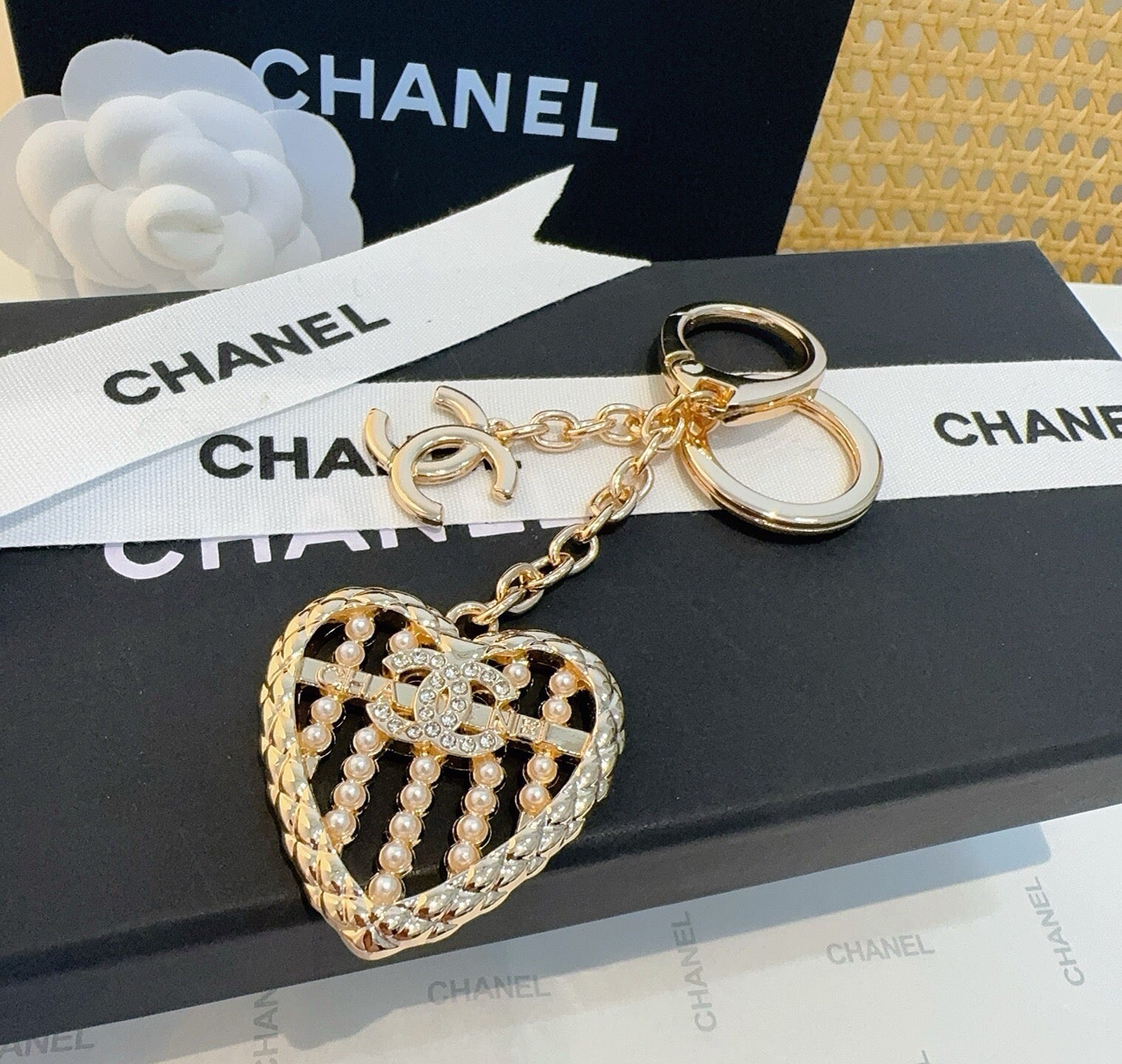 Chanel Heart-shaped Charm 415593