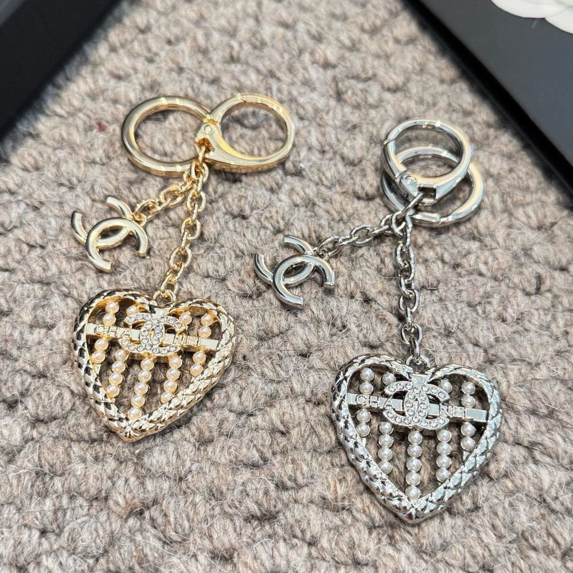 Chanel Heart-shaped Charm 415593