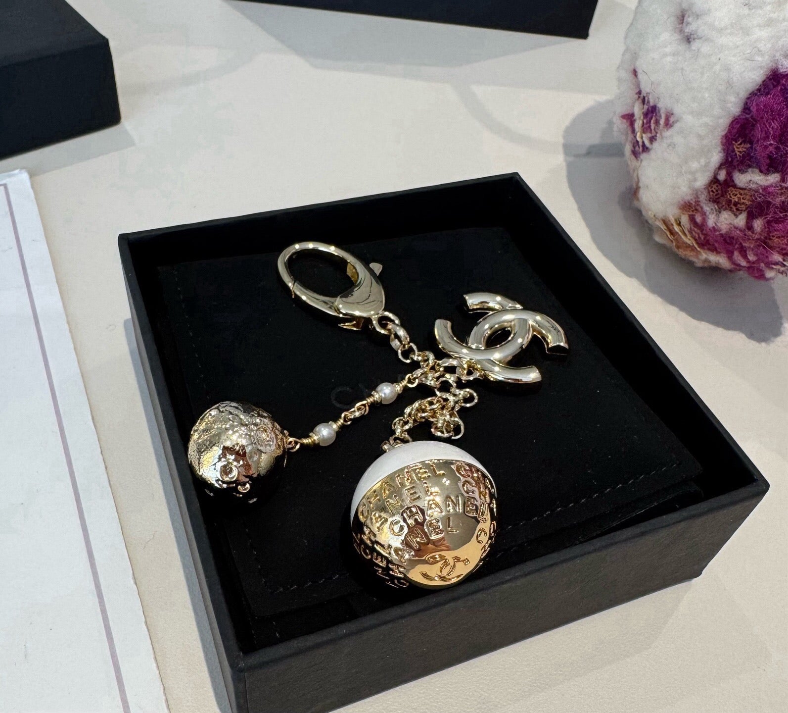 Chanel Pearl Charm 415602