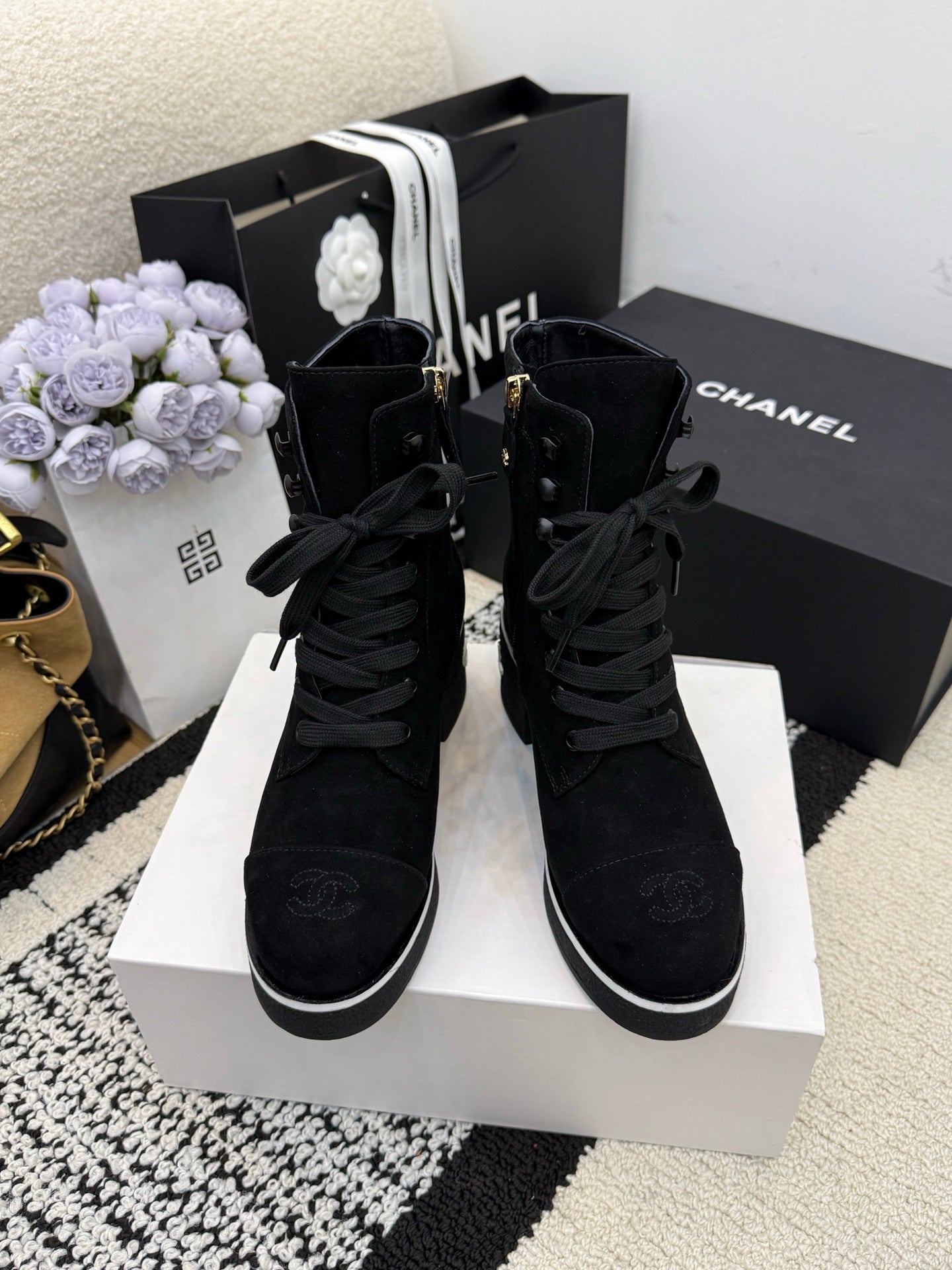 CC 26 Combat Boot Black Suede 588799