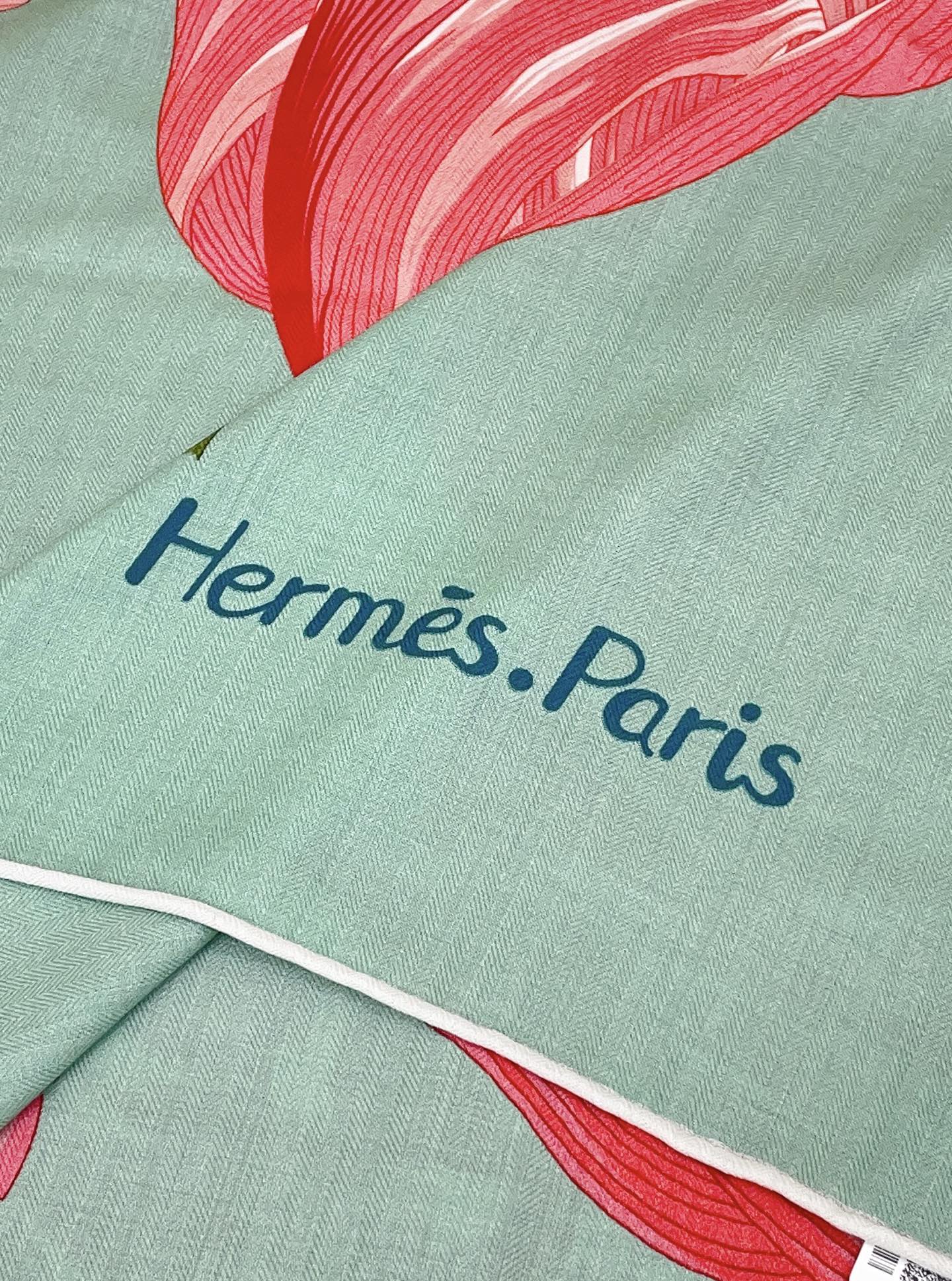 HM 25s Scarf 140cm Green Pink Cashmere 973318