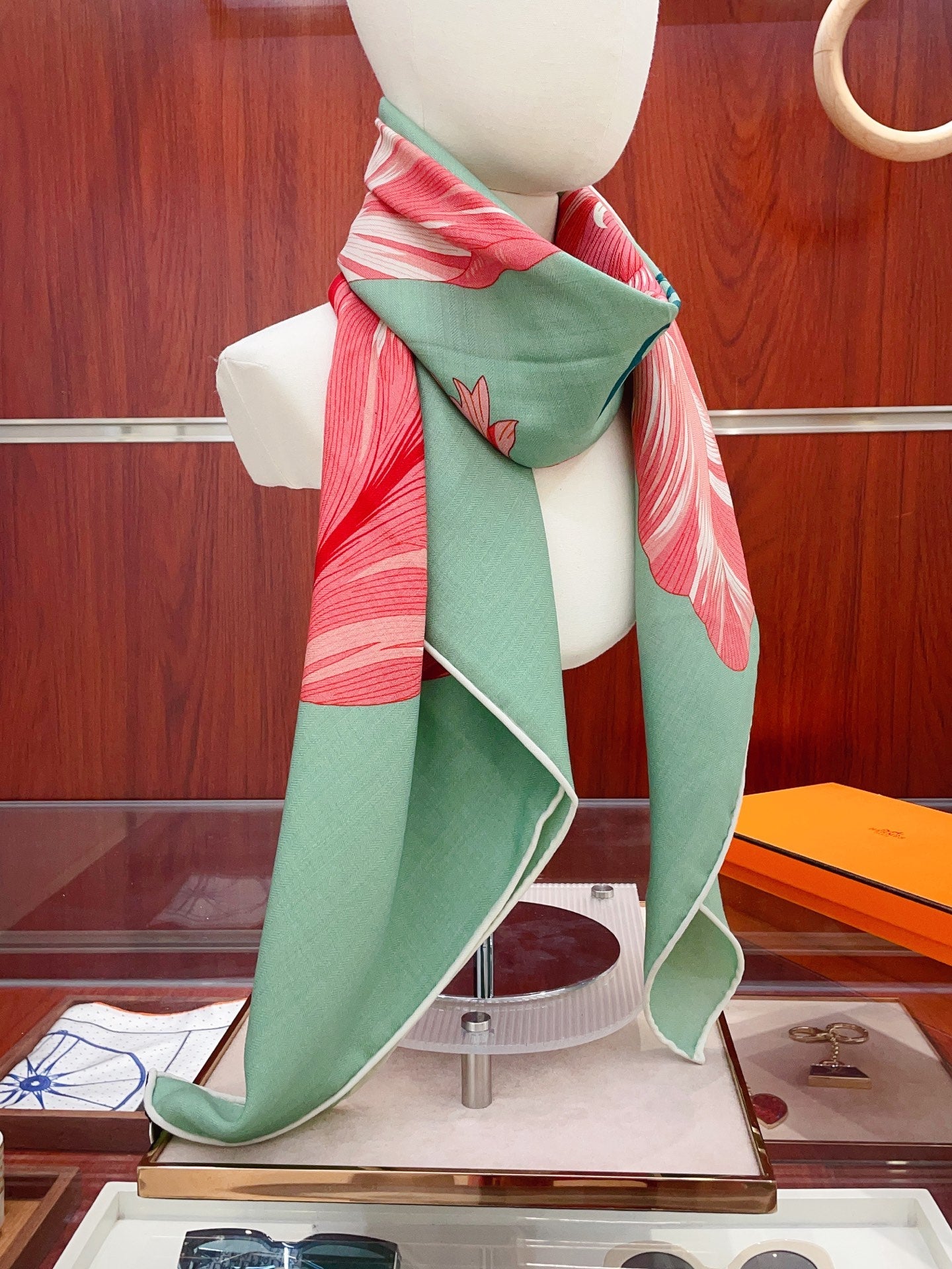 HM 25s Scarf 140cm Green Pink Cashmere 973318