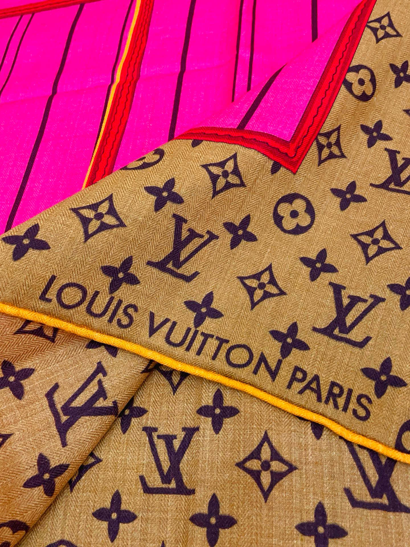 LV Double-sided Scarf 140cm Pink Camel Cashmere 971050