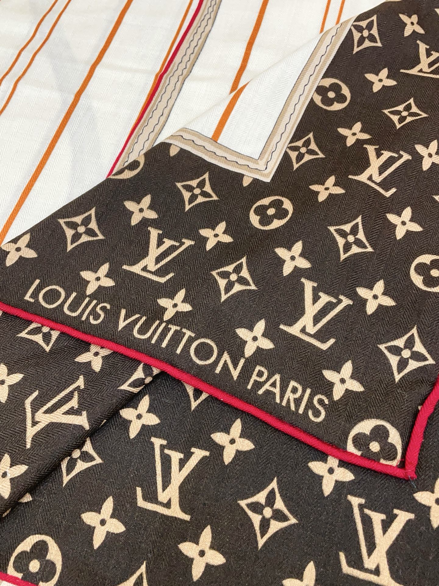 LV Double-sided Scarf 140cm Brown White Cashmere 971051