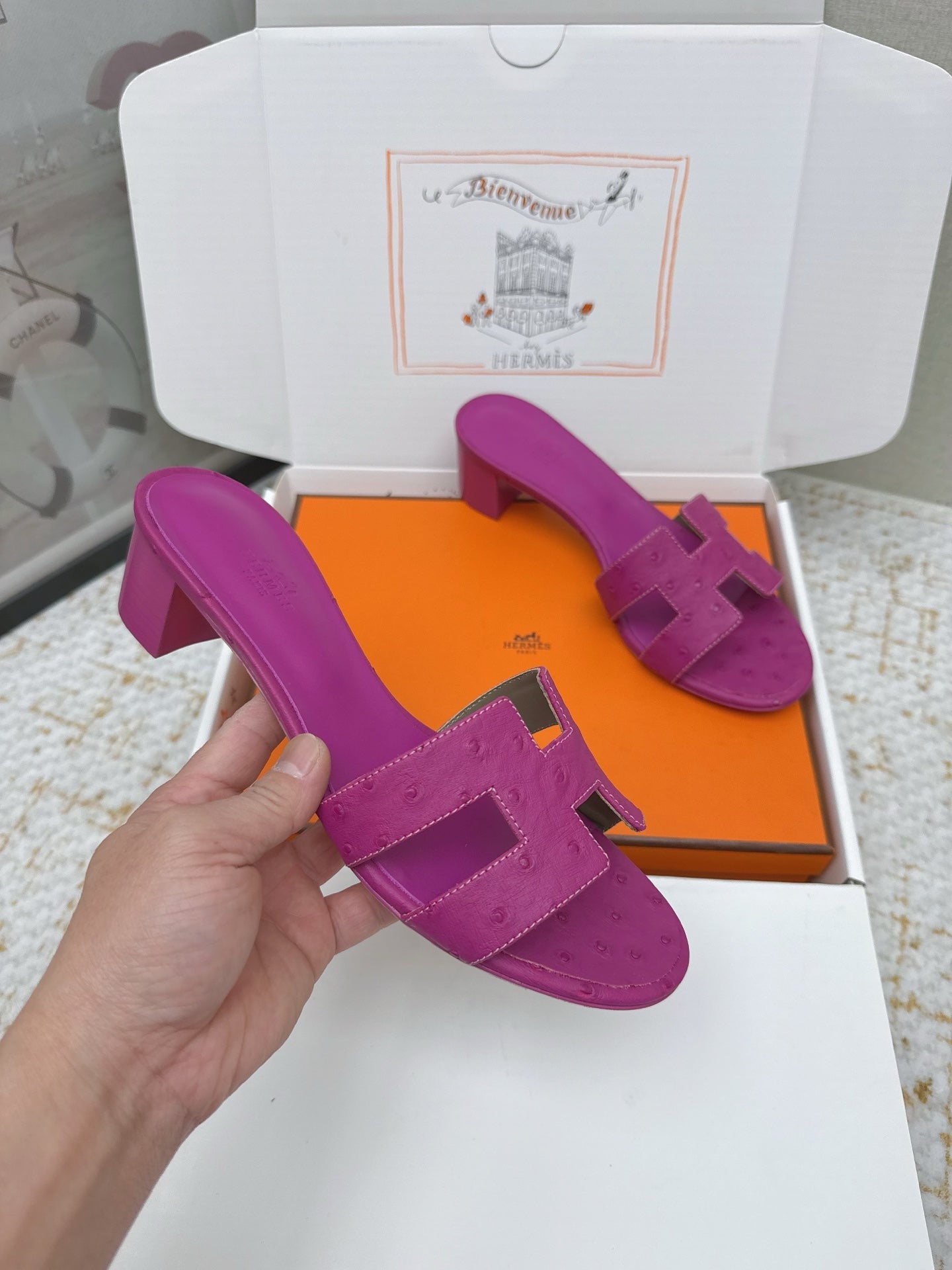 HM 26ss Oran Sandals 50 Purple Ostrich Leather 625128