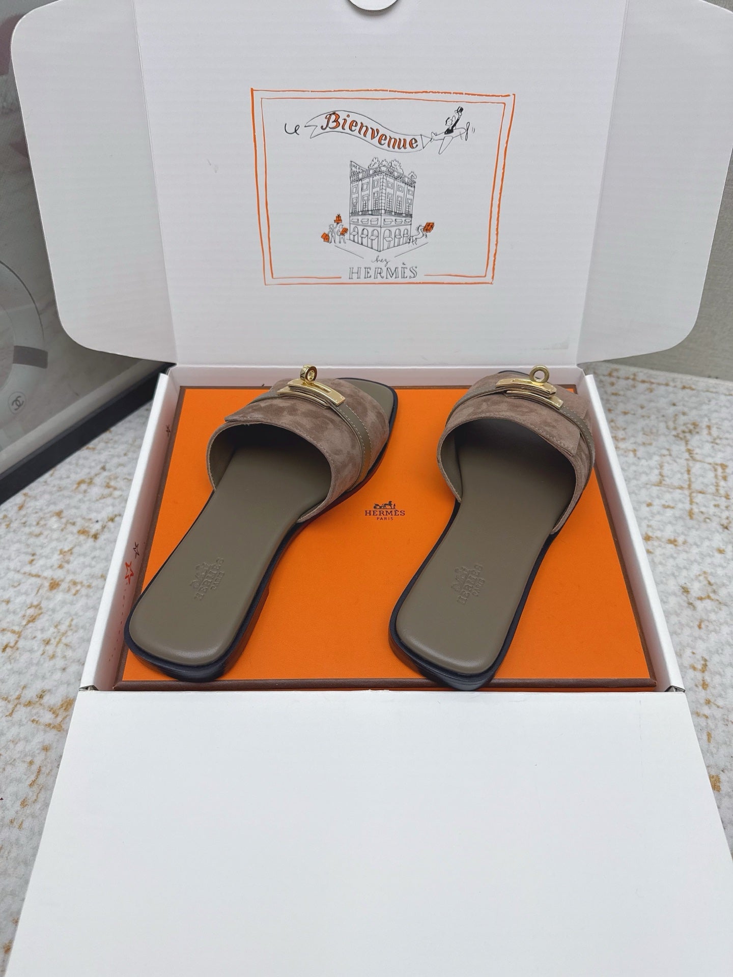 HM 26ss Oasis Sandals Brown Suede Cowhide 625146