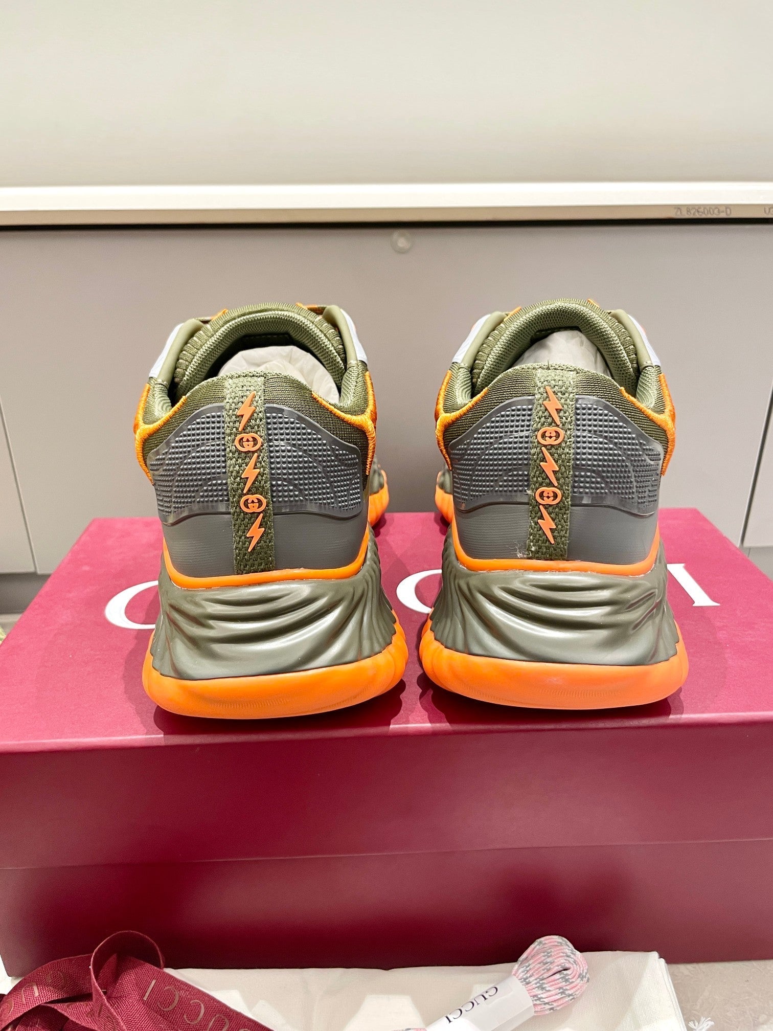 GG 26 Casual Sneakers Olive Green Orange Mesh Fabric 632855