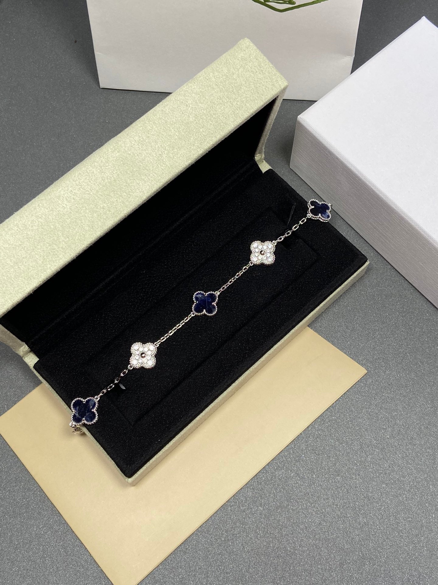 VCA Clover Blue 5 Motifs Sliver Bracelet