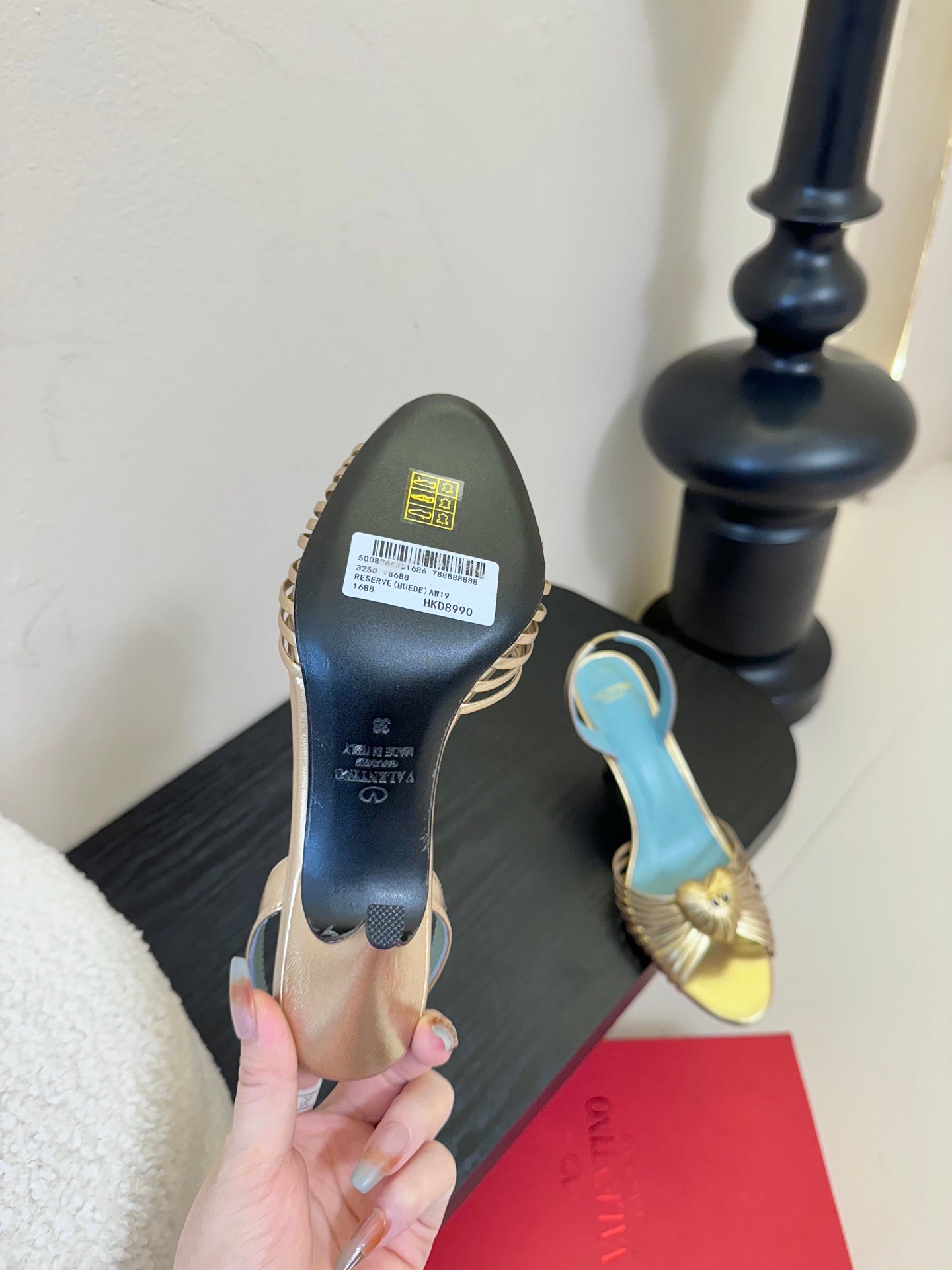 Valentino 2025 Garavani Royal Slingback Sandal Gold Blue Sheepskin 424233