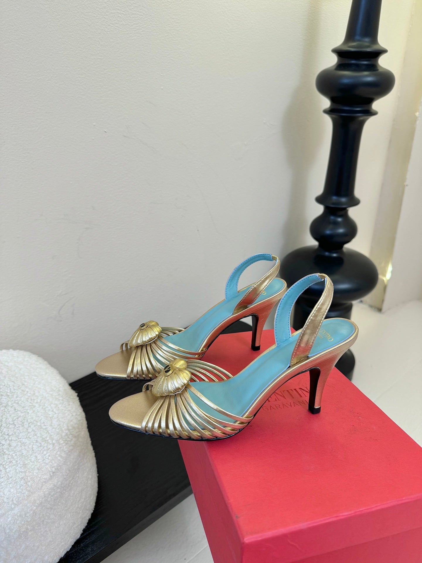 Valentino 2025 Garavani Royal Slingback Sandal Gold Blue Sheepskin 424233