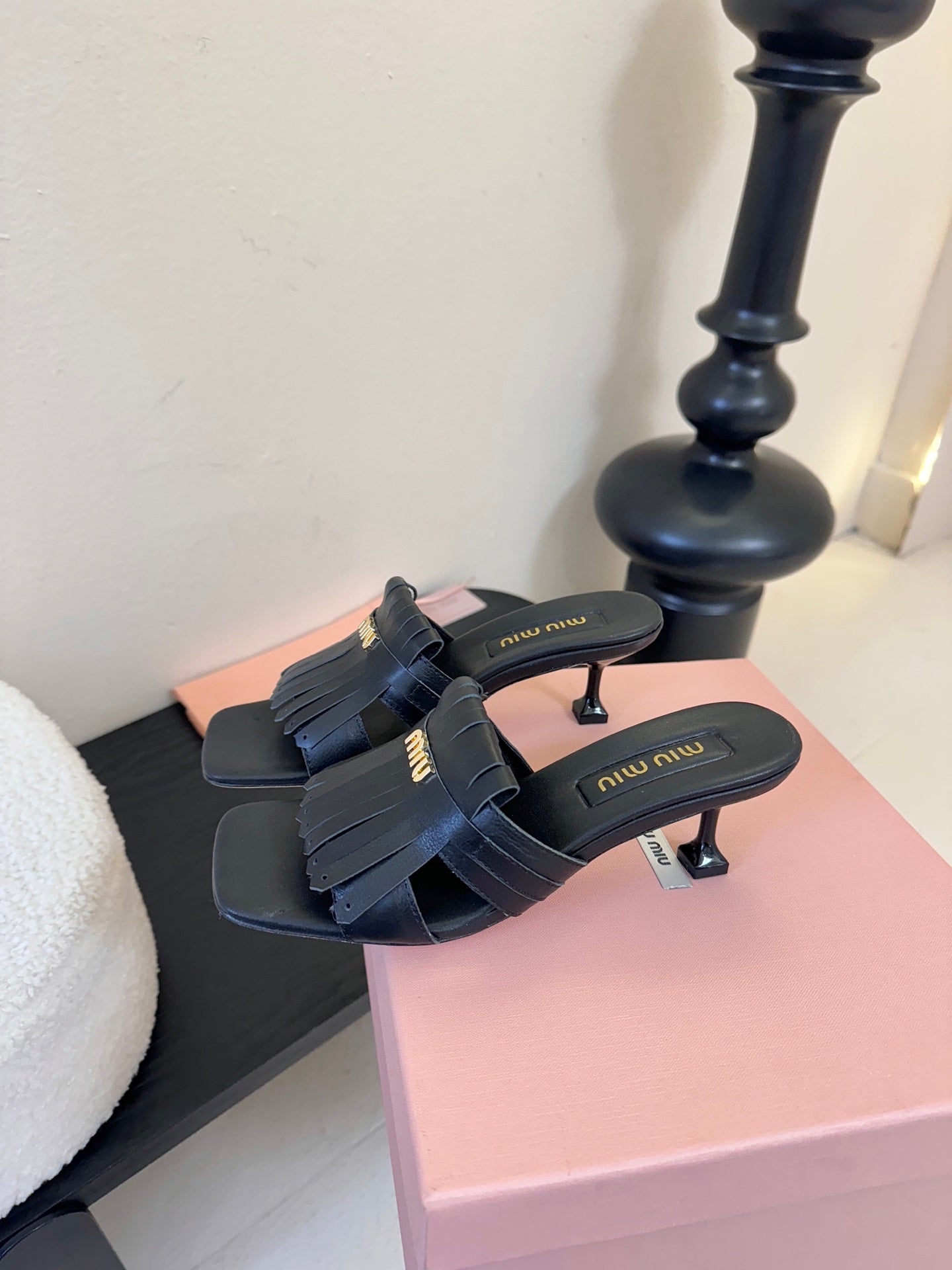 MIU 26ss High Heel Sandals 50 Black Sheepskin 627359