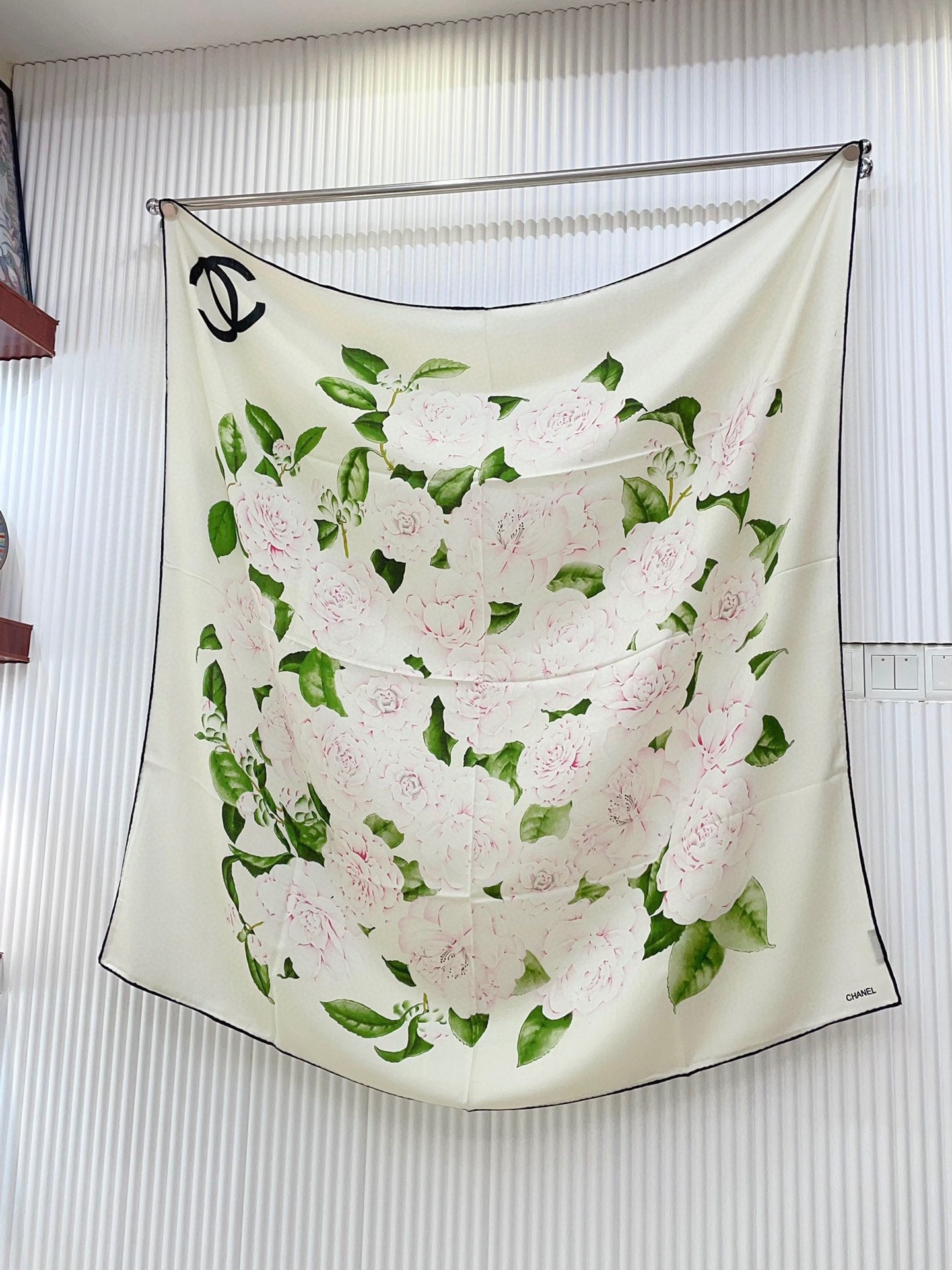 CC Square Scarf 140 CM In White Colorful Cashmere And Silk 418214