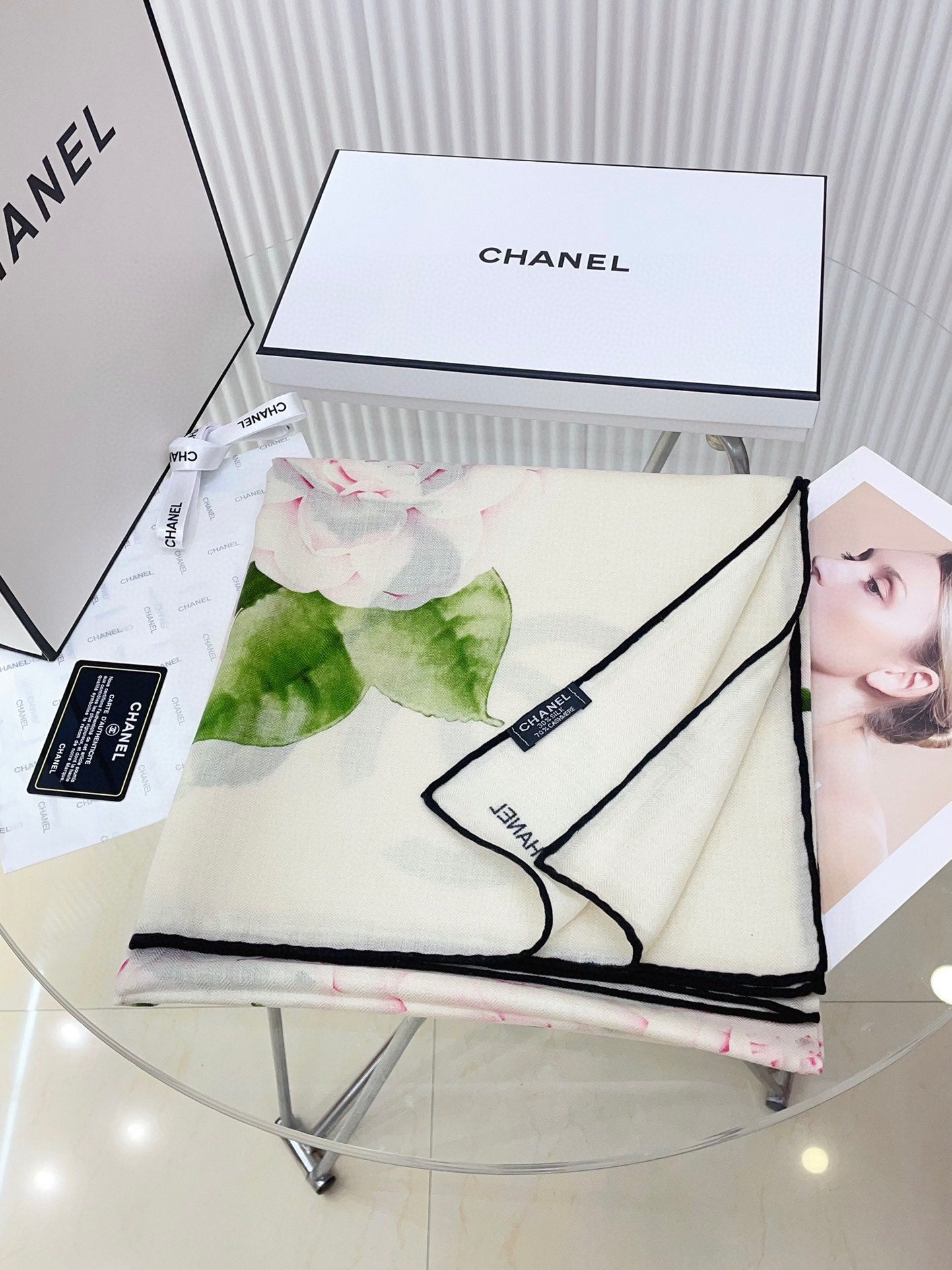 CC Square Scarf 140 CM In White Colorful Cashmere And Silk 418214