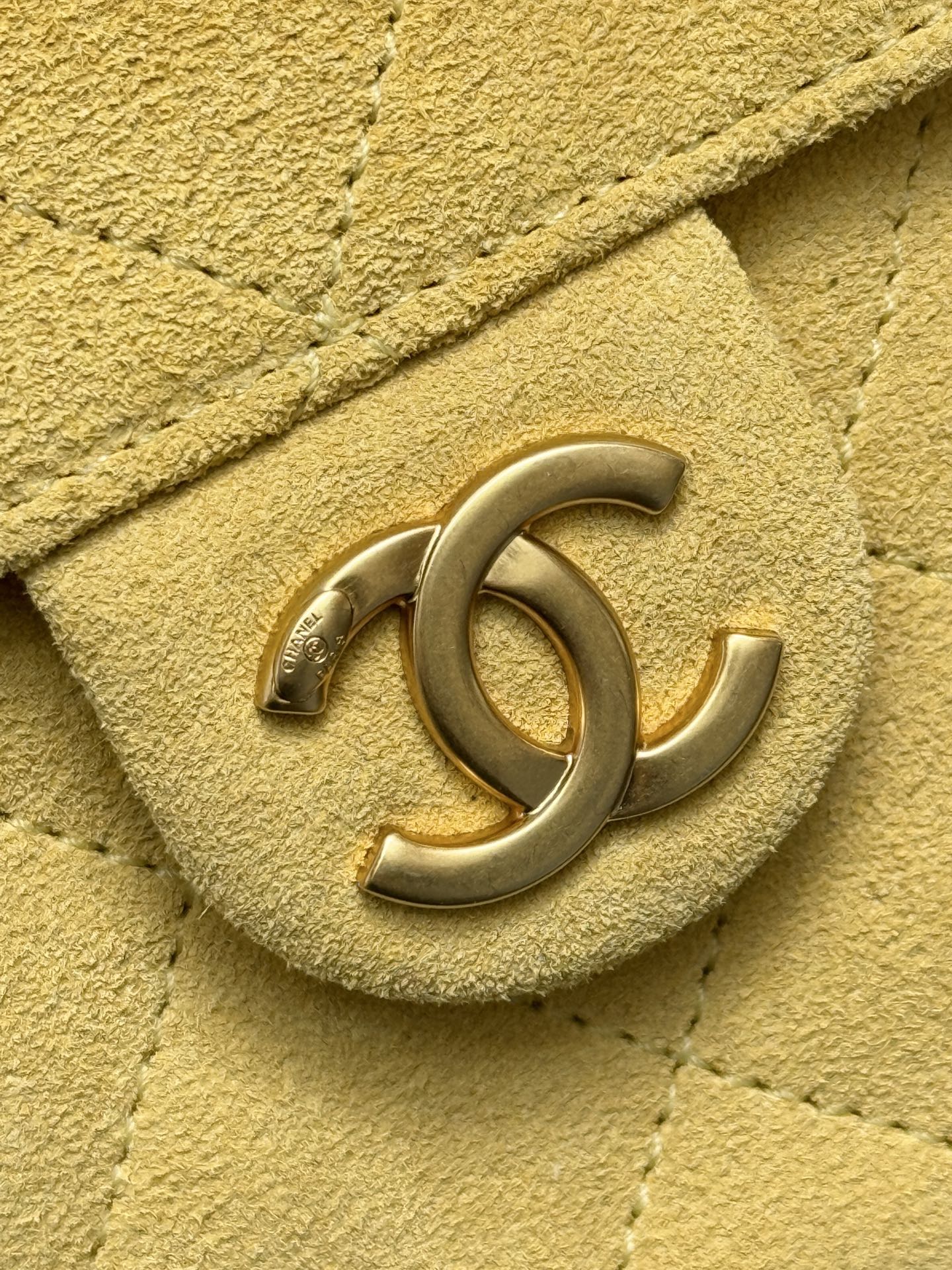 Chanel 2026 Hobo Bag 22cm Yellow Suede